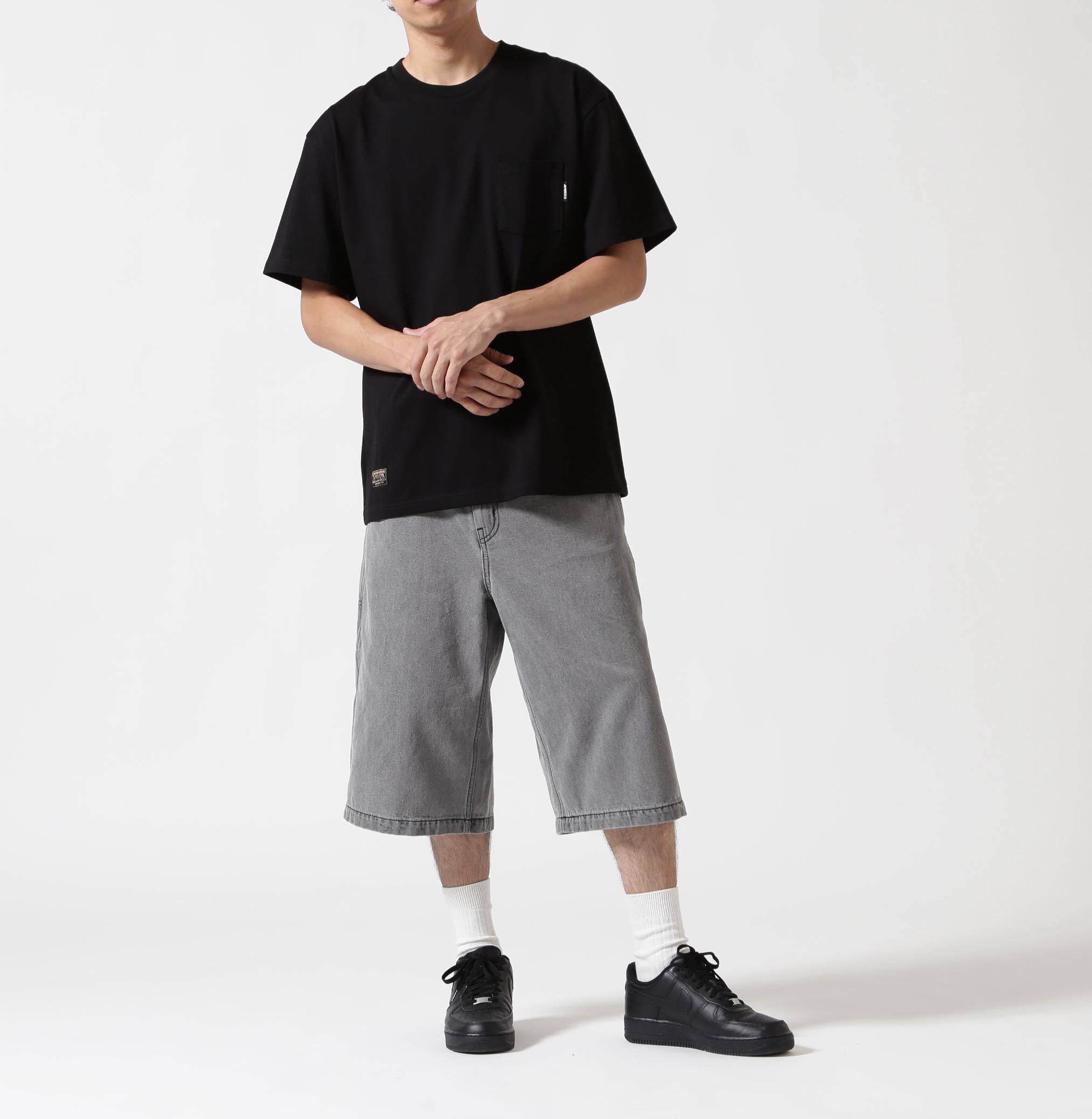 《直営店限定》VA>SITY PAINTE> SHO>TS ブラック