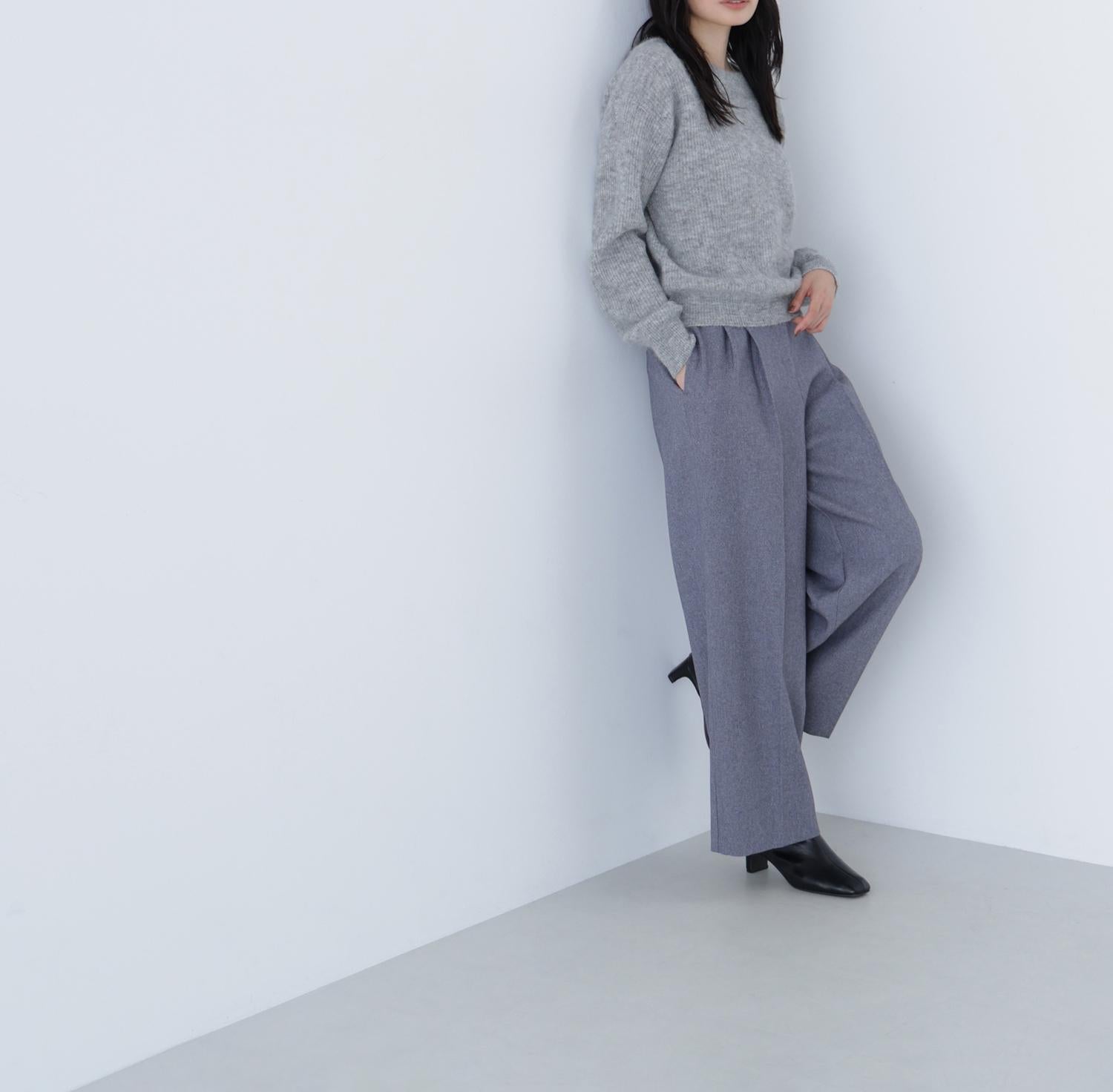 アルパカ混クルーネックニット グレー