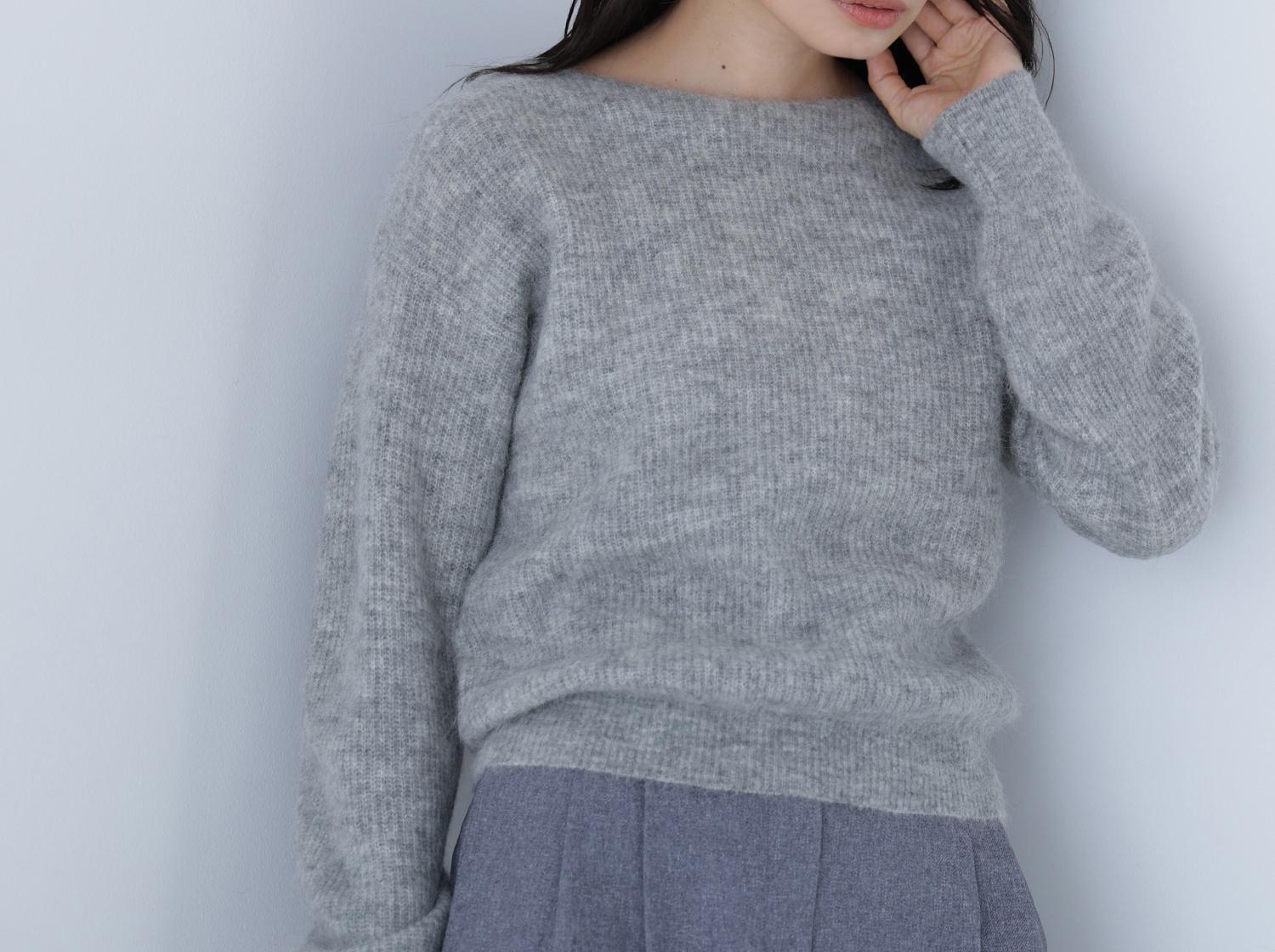 アルパカ混クルーネックニット グレー