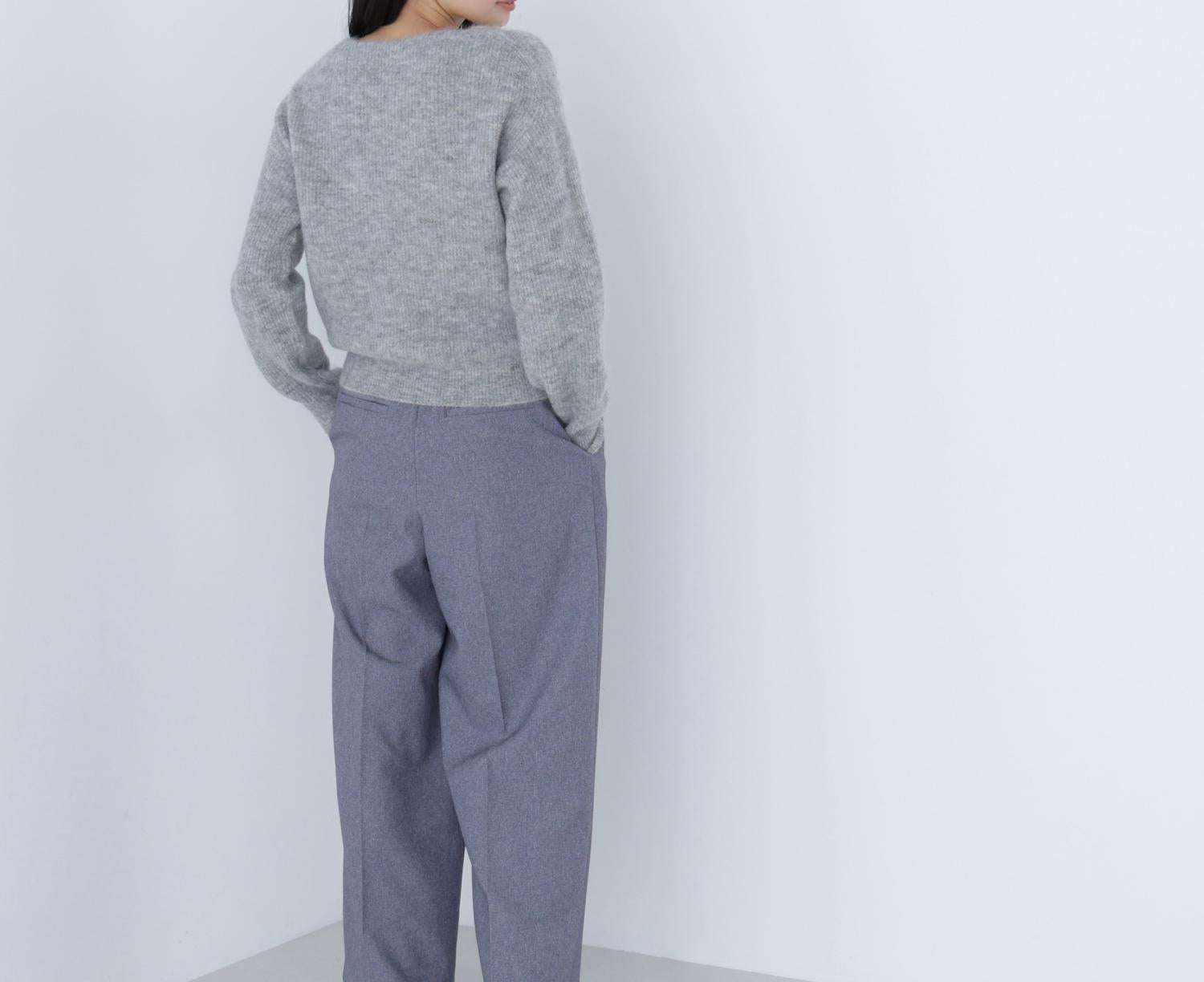 アルパカ混クルーネックニット グレー