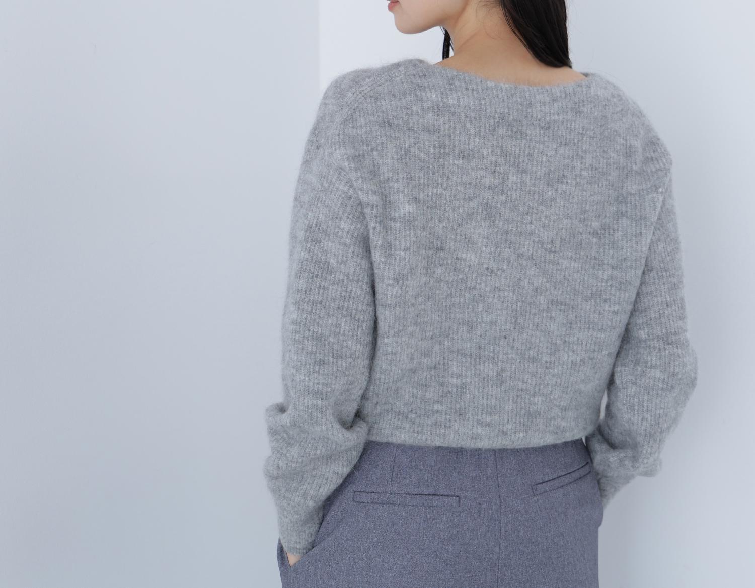 アルパカ混クルーネックニット グレー