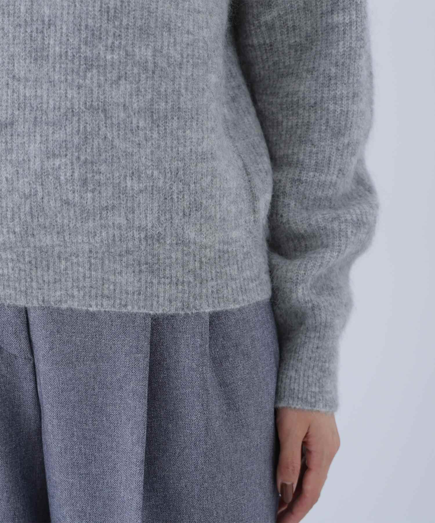 アルパカ混クルーネックニット グレー