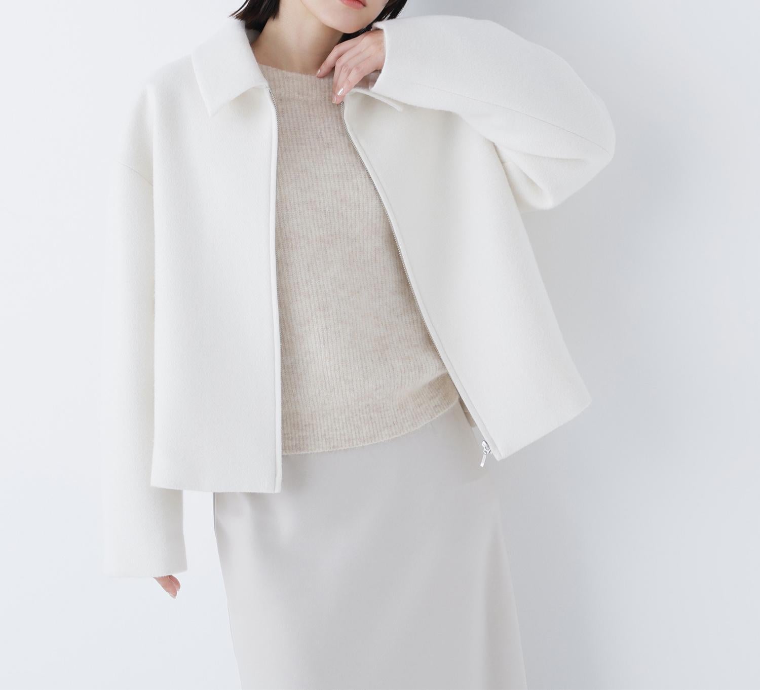 アルパカ混クルーネックニット ライトベージュ