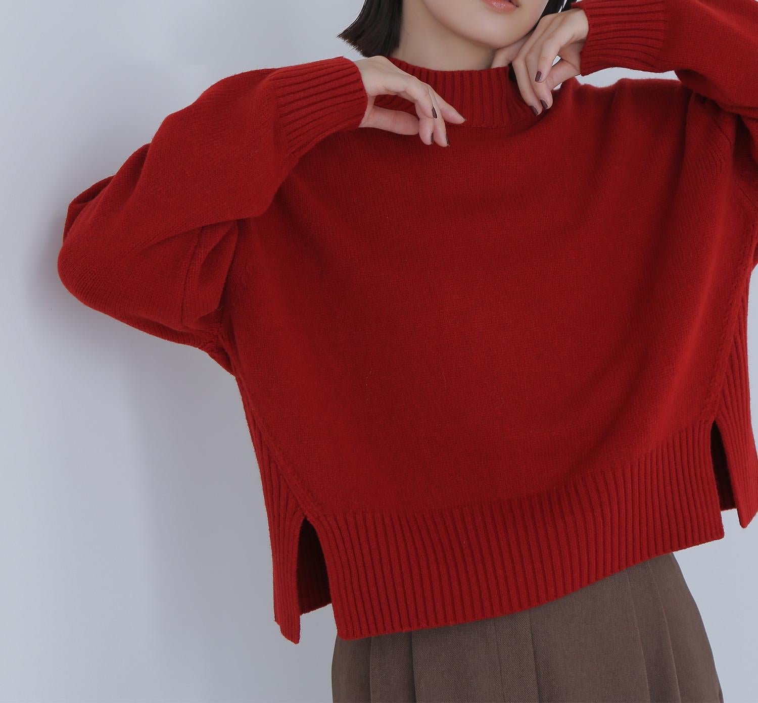 サイドスリットハイネックニット レッド