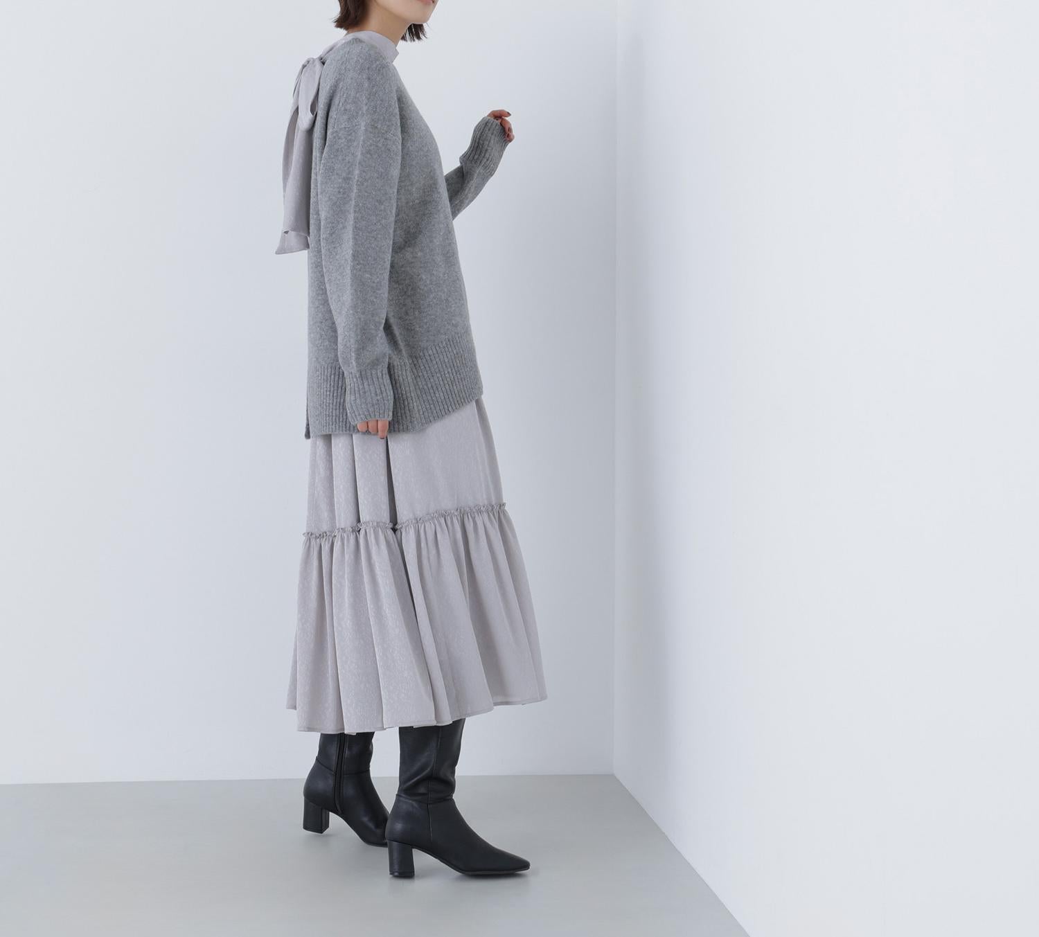 バックスリットミドルニット グレー