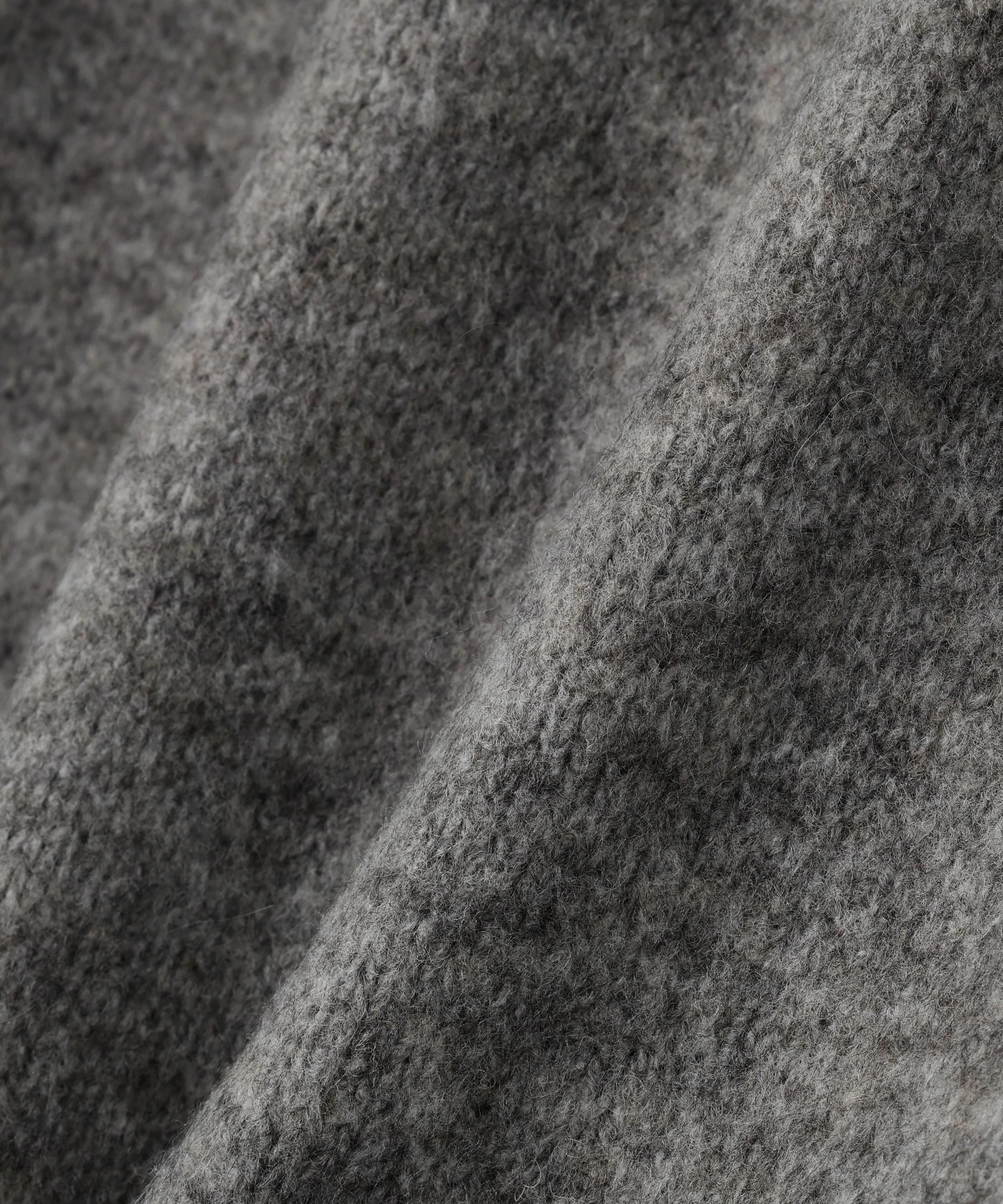 バックスリットミドルニット グレー