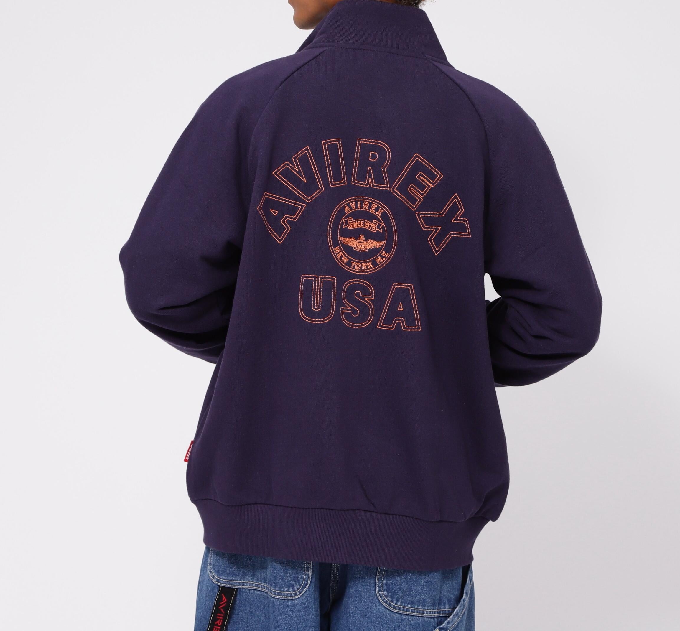 《WER&DEPOT限定》VA>SITY LOGO EMR STAND ZIP SWEAT パープル