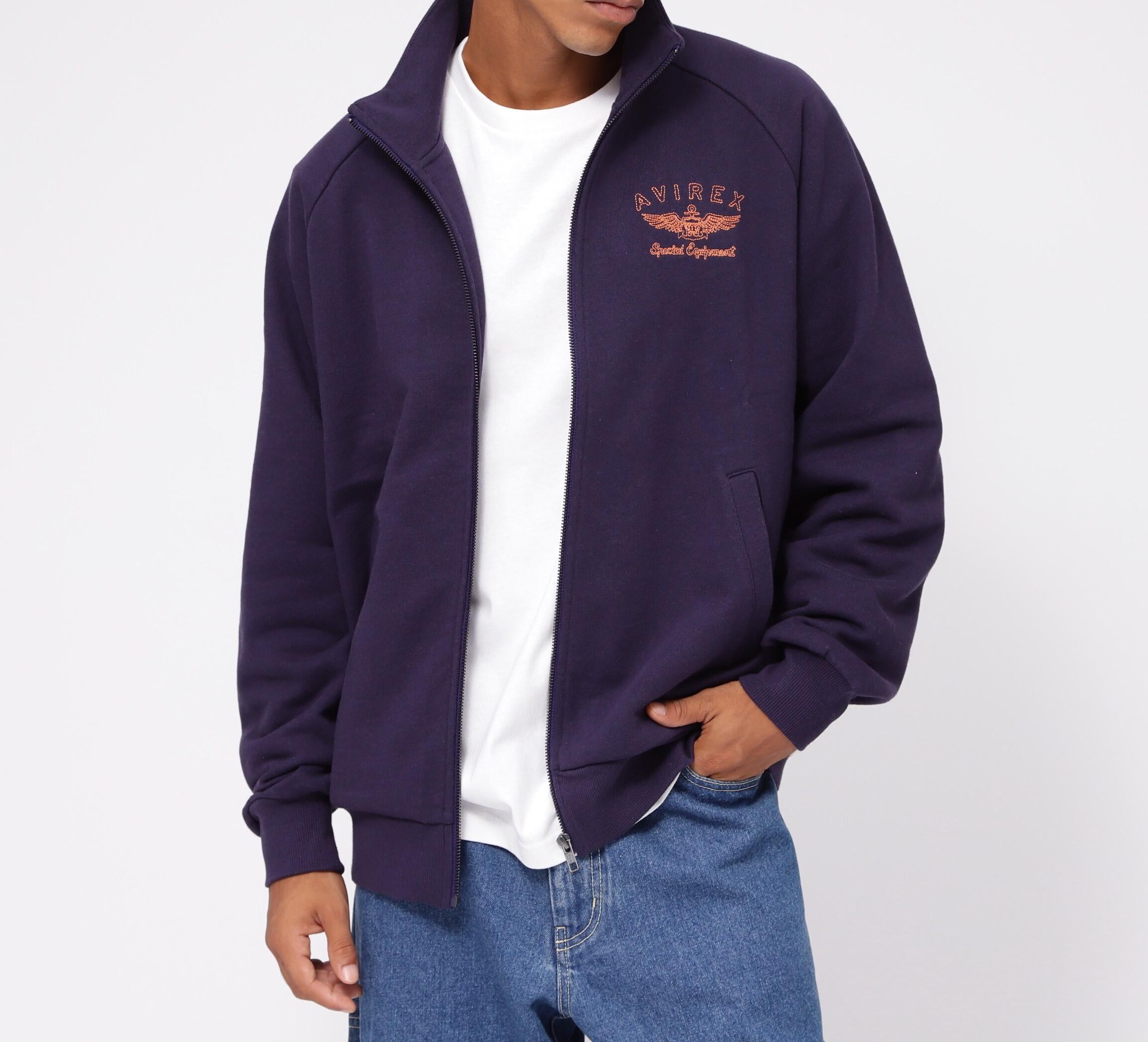 《WER&DEPOT限定》VA>SITY LOGO EMR STAND ZIP SWEAT パープル