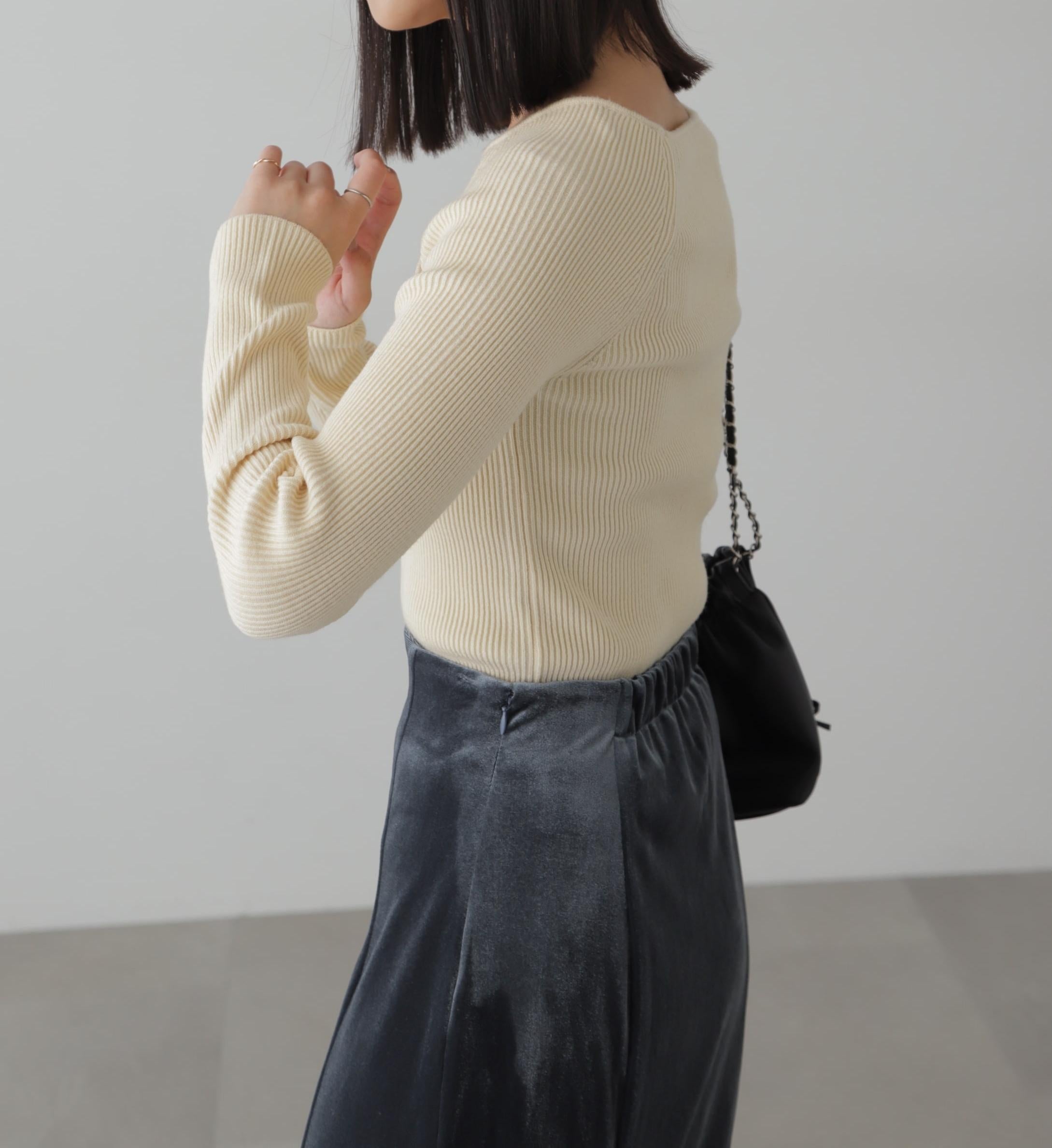 クルーネックカッティングニット オフホワイト