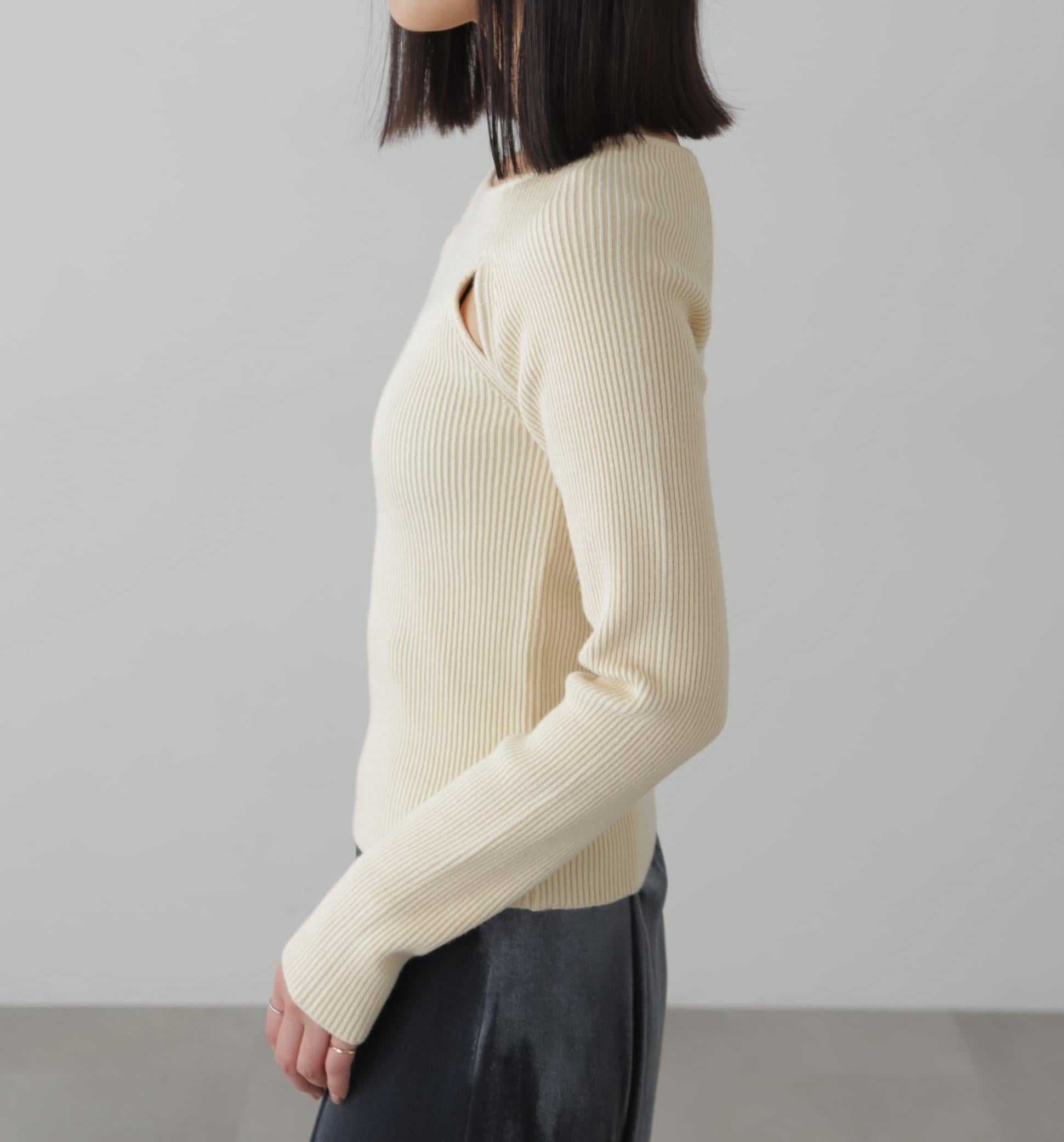 クルーネックカッティングニット オフホワイト