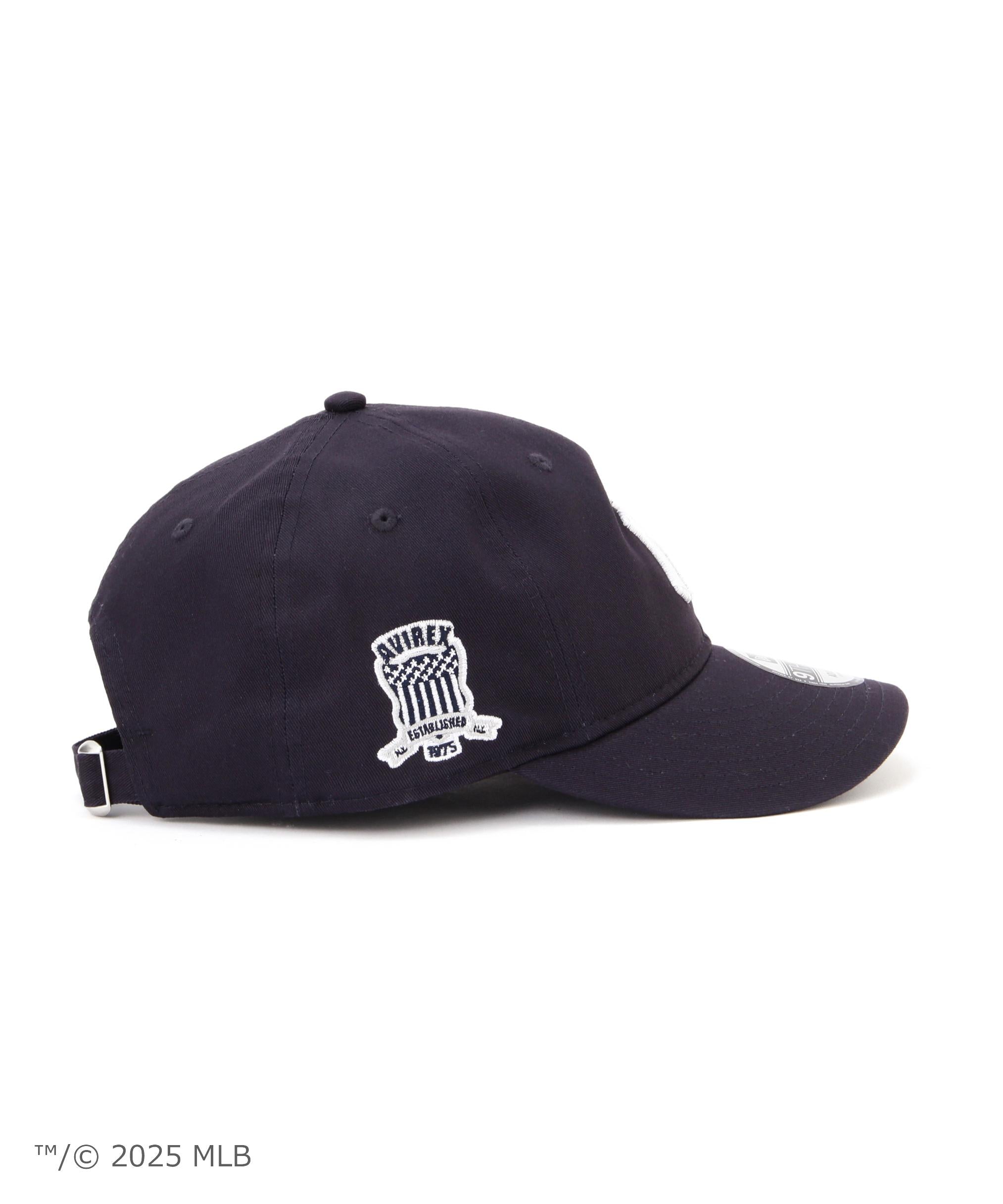 AVI>EX ×  NEW YO>K YANKEES CAP ネイビー