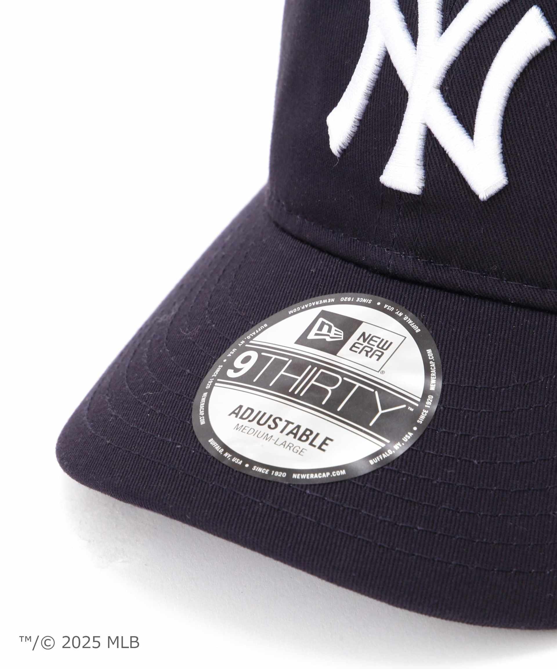 AVI>EX ×  NEW YO>K YANKEES CAP ネイビー