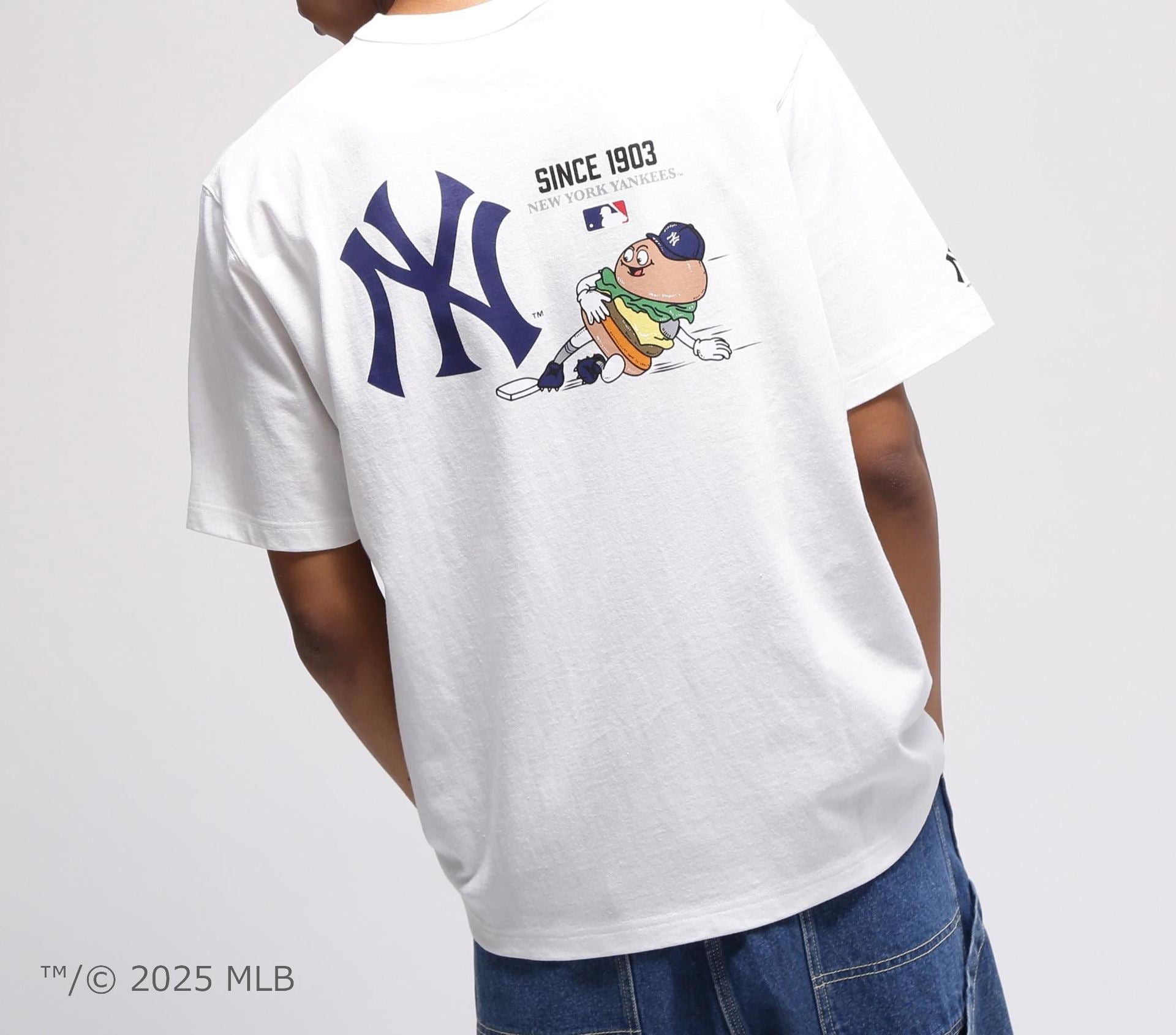 AVI>EX ×  NEW YO>K YANKEES CAP ネイビー