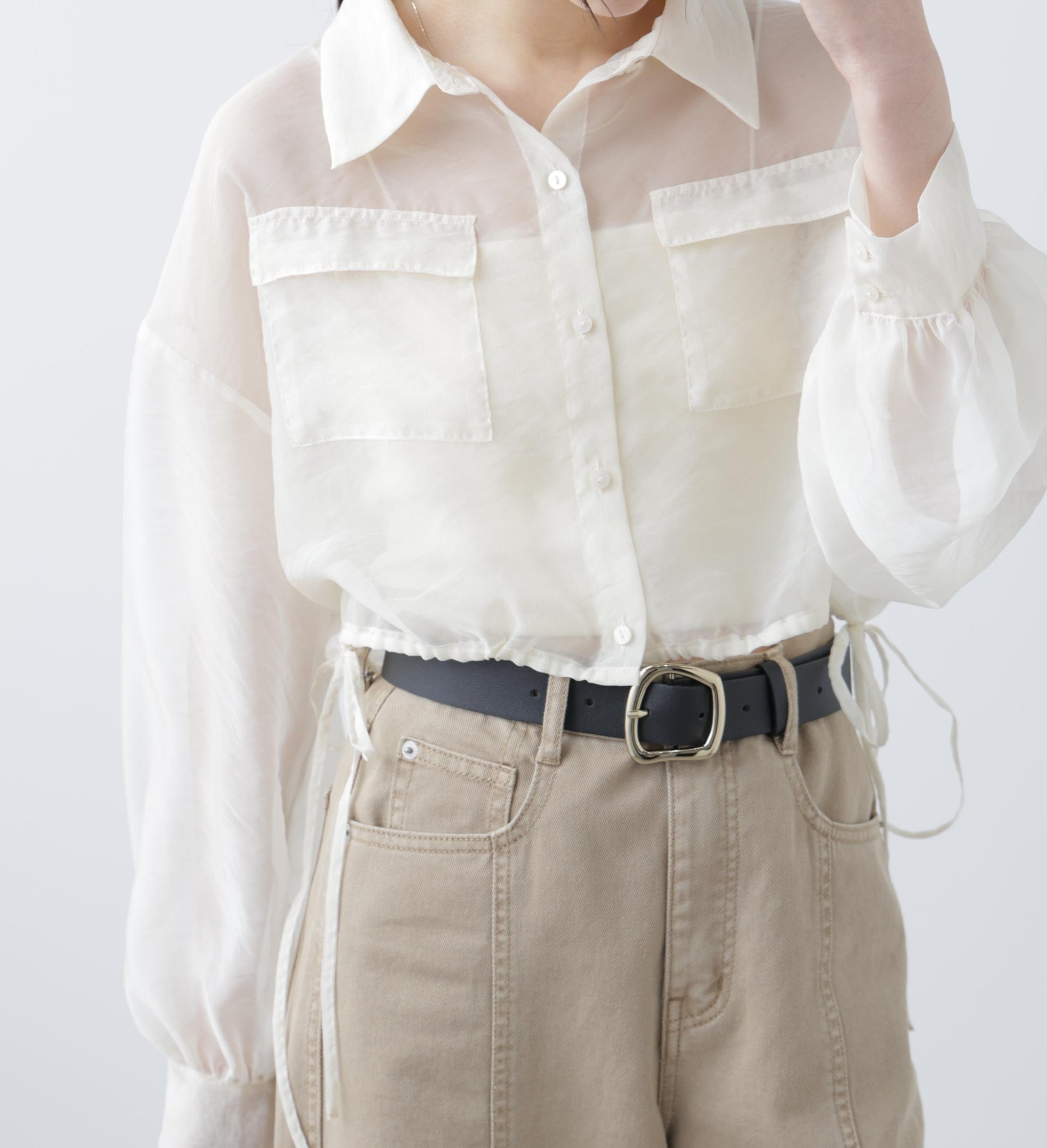 裾ドロストショート丈シアーシャツ ホワイト