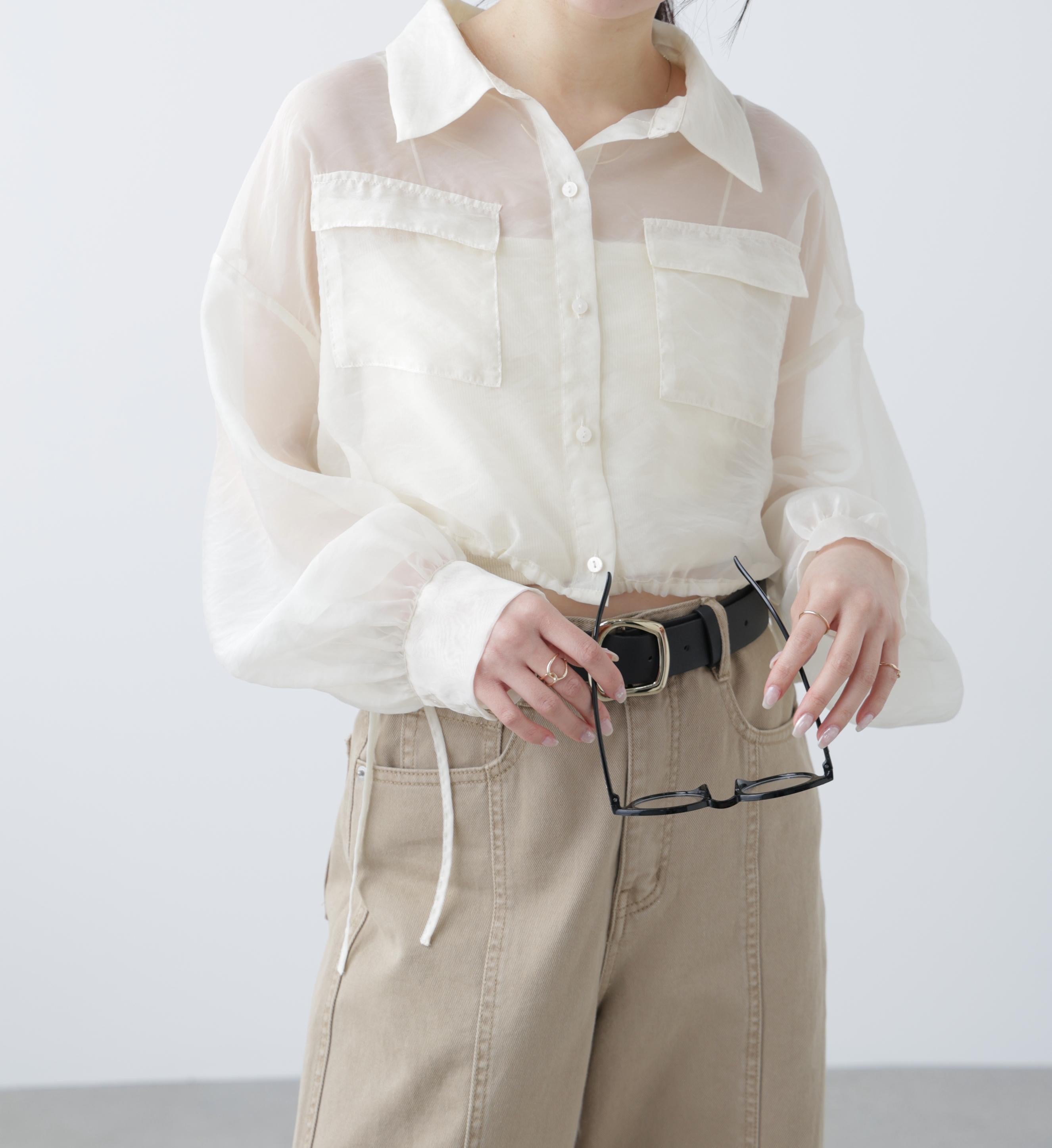 裾ドロストショート丈シアーシャツ ホワイト