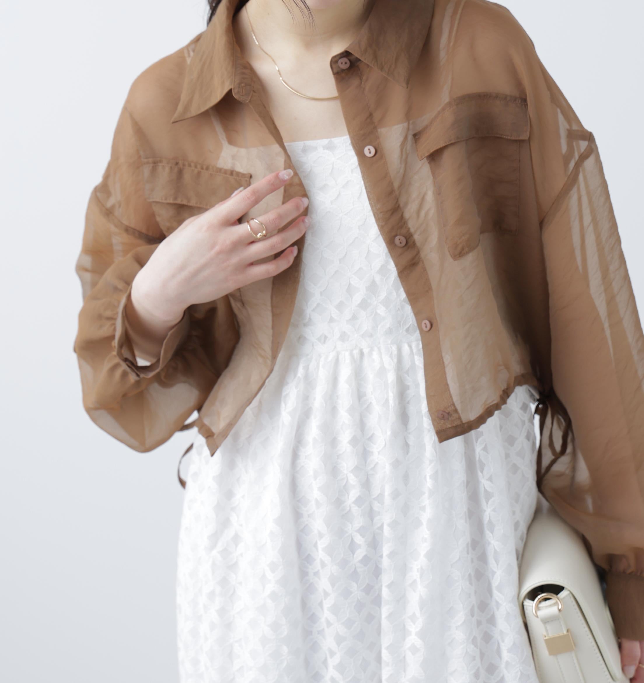 裾ドロストショート丈シアーシャツ ブラウン