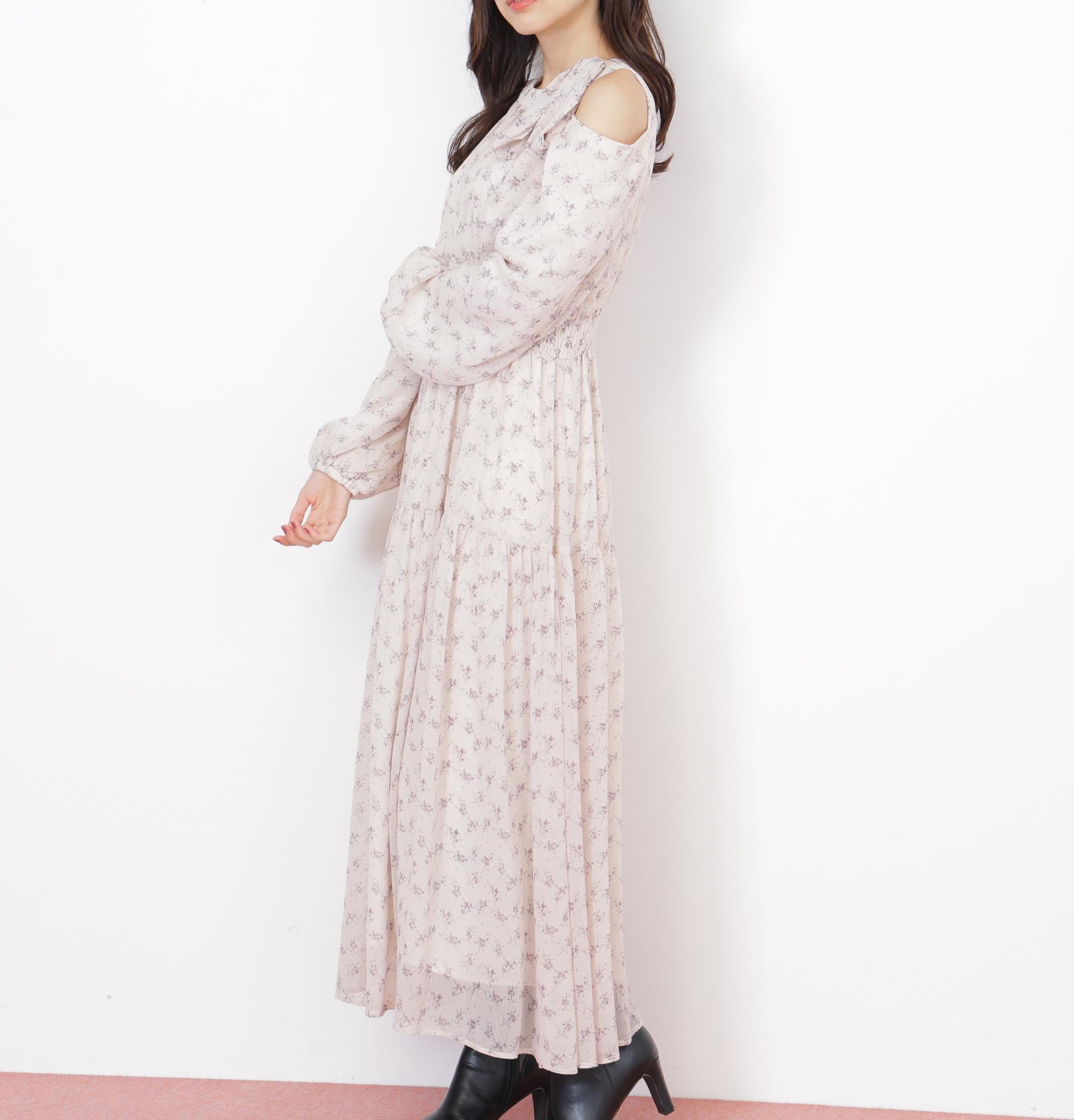 小花柄ボウタイワンピース エクリュ1