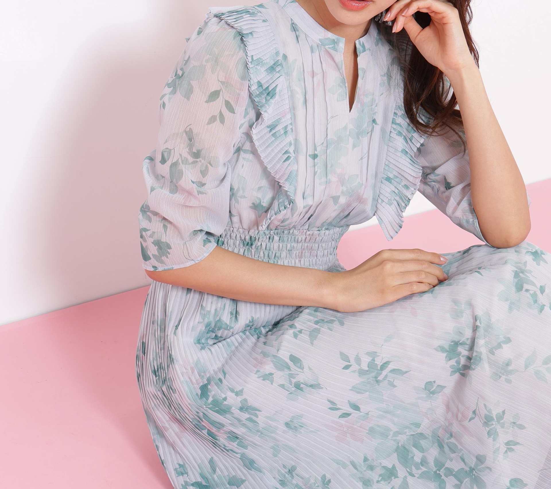 ぼかしフラワープリントワンピース グリーン1