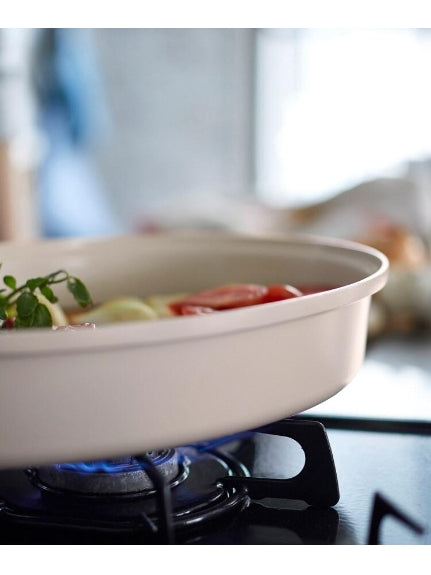 BRUNO Oval Hot Plate Black [Non-returnable item]