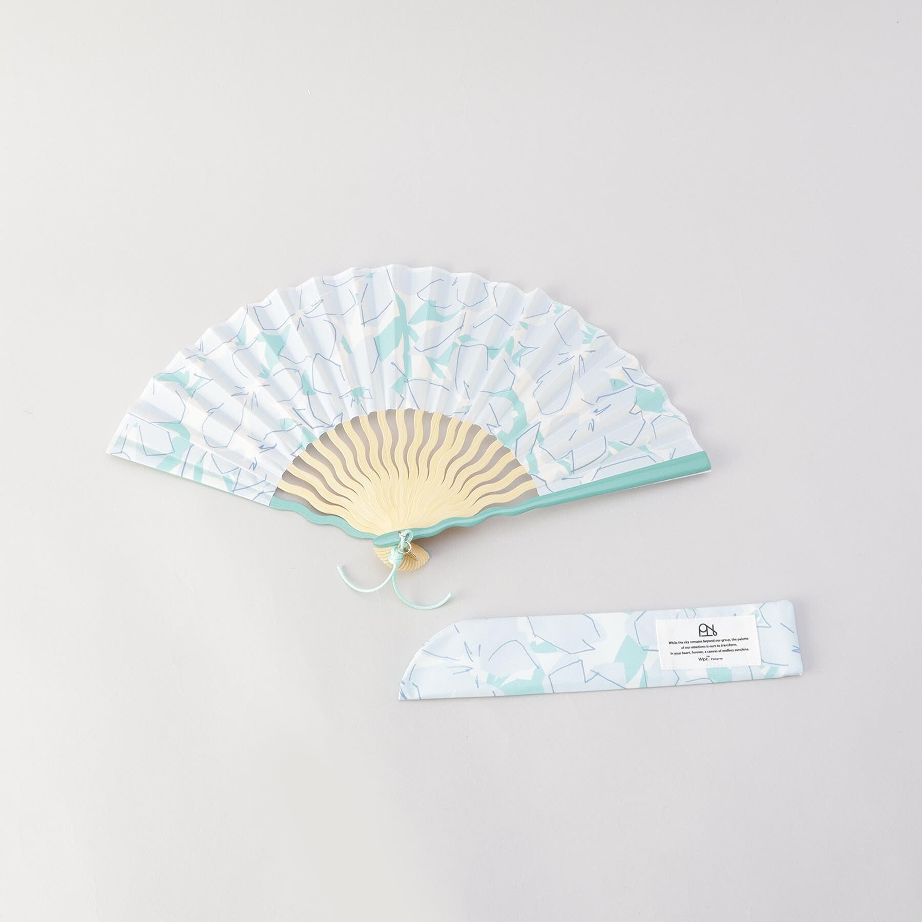 トゥーワントゥーキッチン ストア 212 KITCHEN STORE Wpc.GIFTBOX扇子 ウェーブボールド フラワーサックス （その他） その他