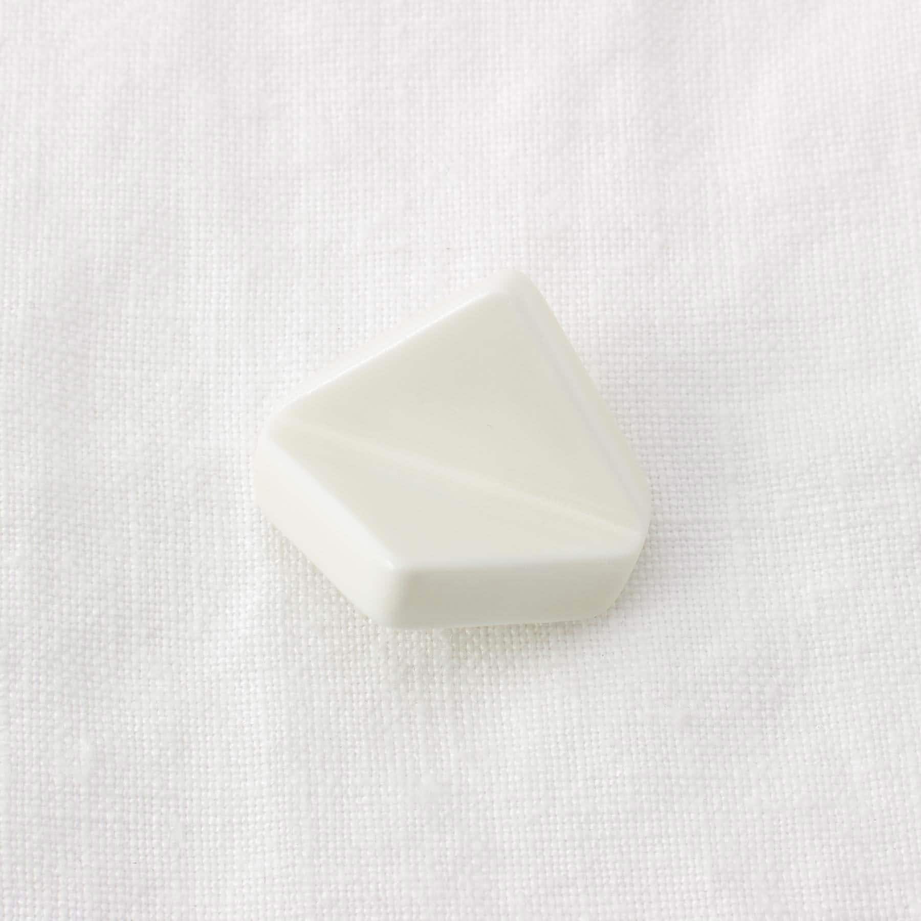 トゥーワントゥーキッチン ストア 212 KITCHEN STORE 美濃焼 箸置き 菱 WH ＜ハレとケ＞ 【返品不可商品】 （その他） その他