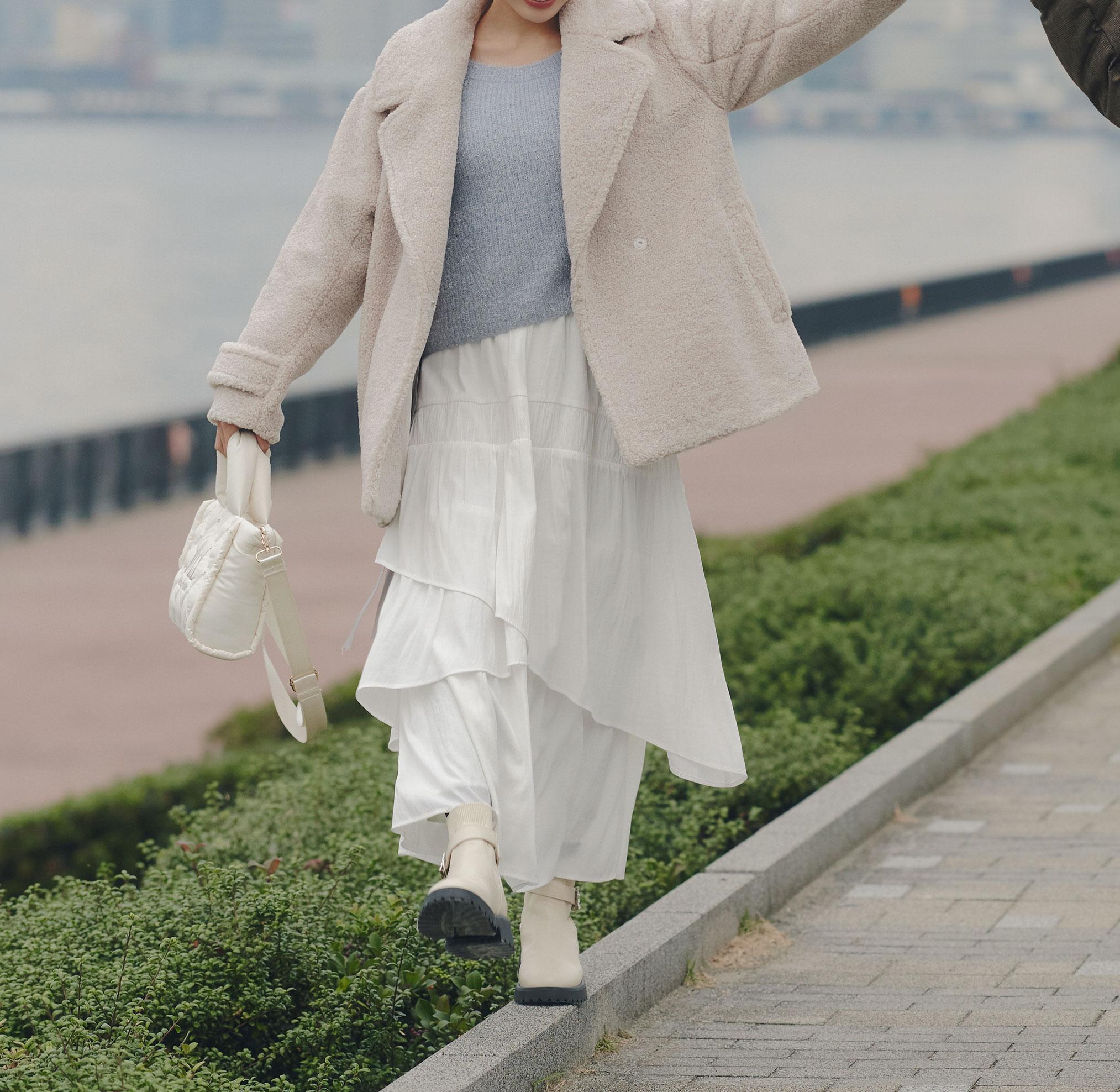 サイドリボンフィルムフェザーニット ブルー