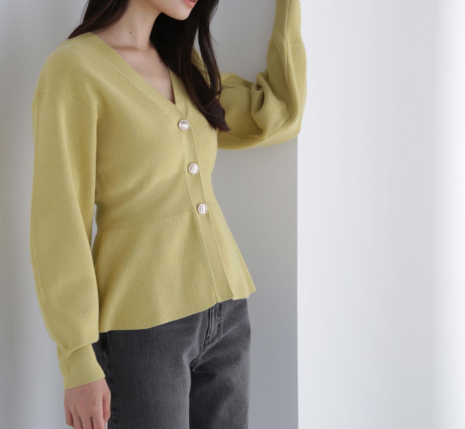 ペプラムフォルムカーディガン マスタードイエロー
