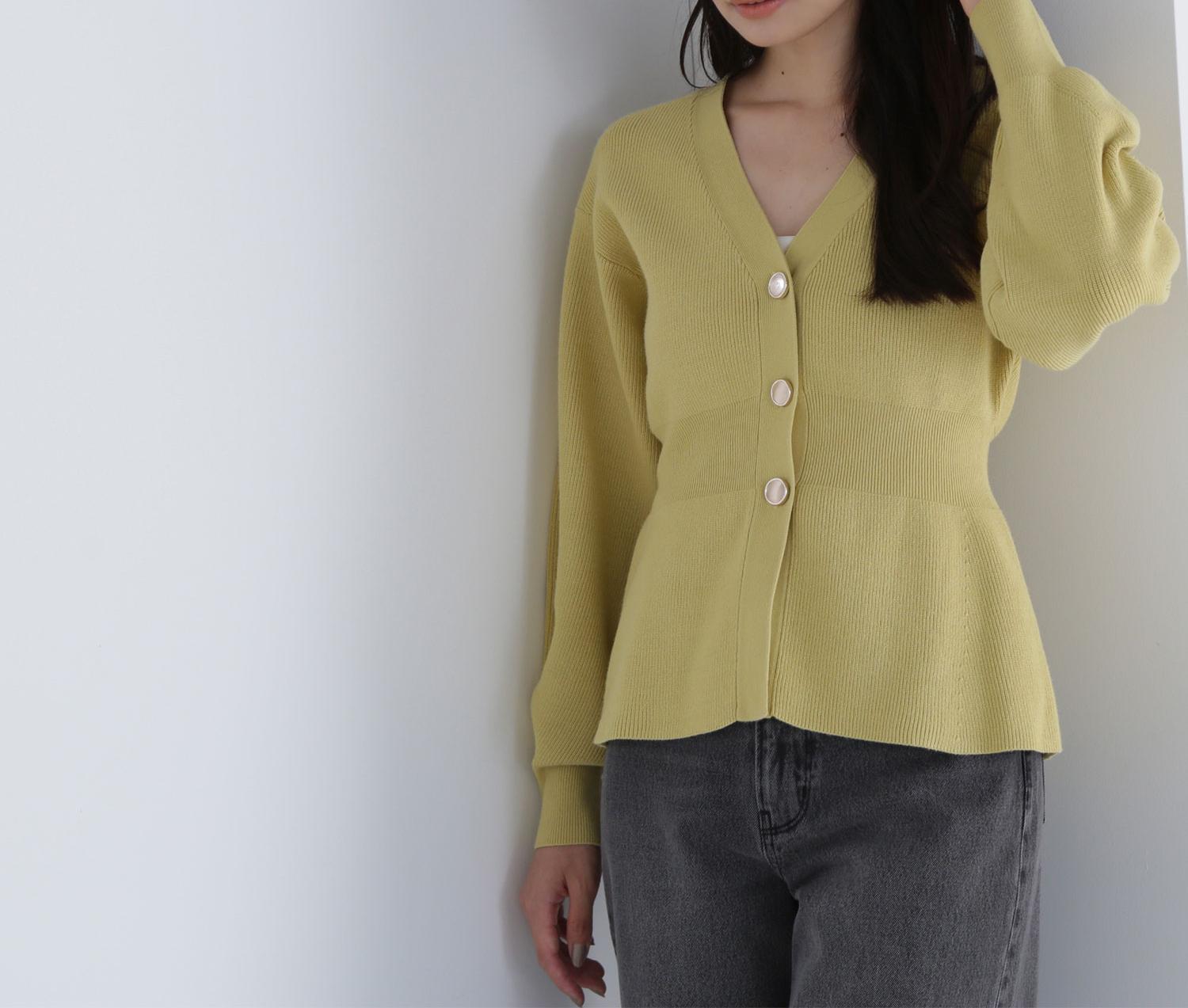 ペプラムフォルムカーディガン マスタードイエロー