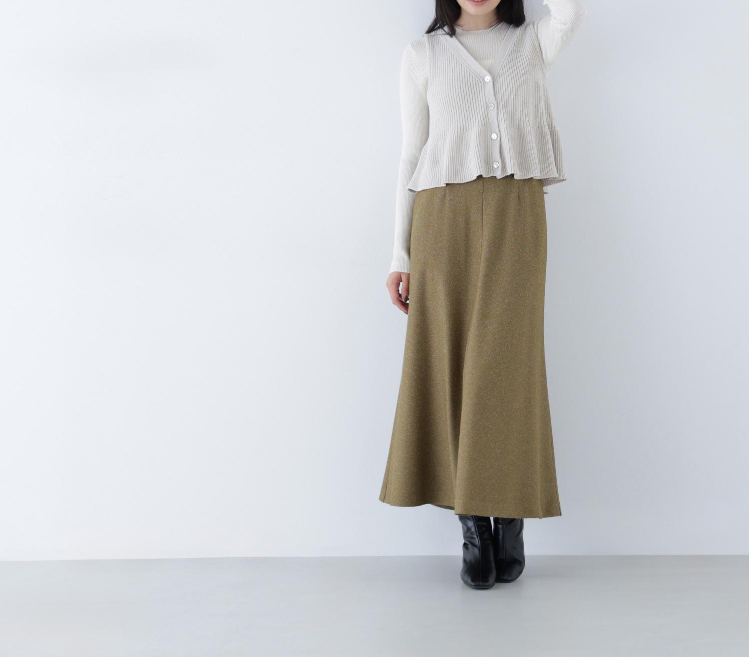 ペプラムベスト＆リブニット ベージュ×オフ