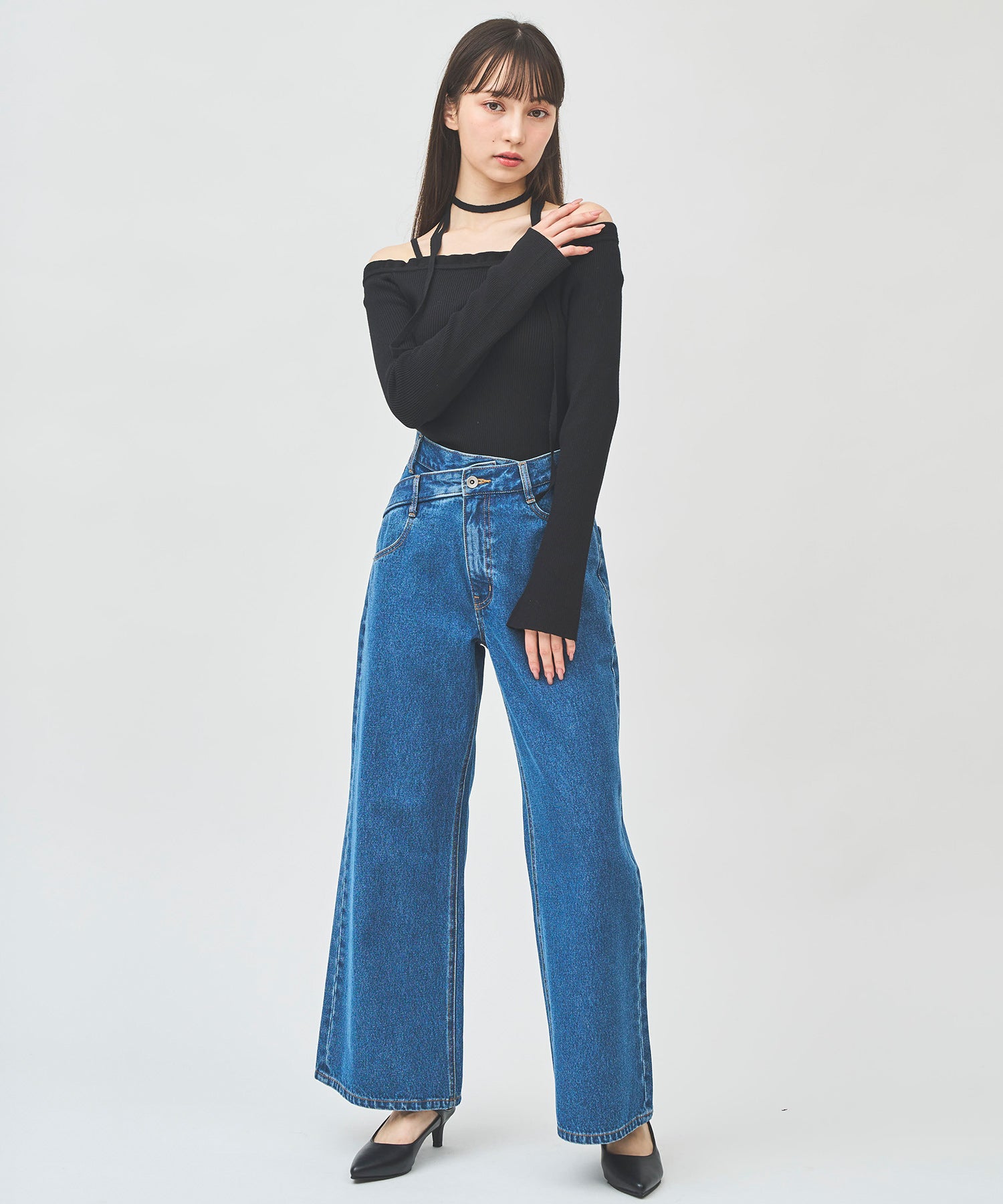 トランテアン ソン ドゥ モード 31 Sons de mode フリルネックチョーカーリブニット （ブラック） BLACK