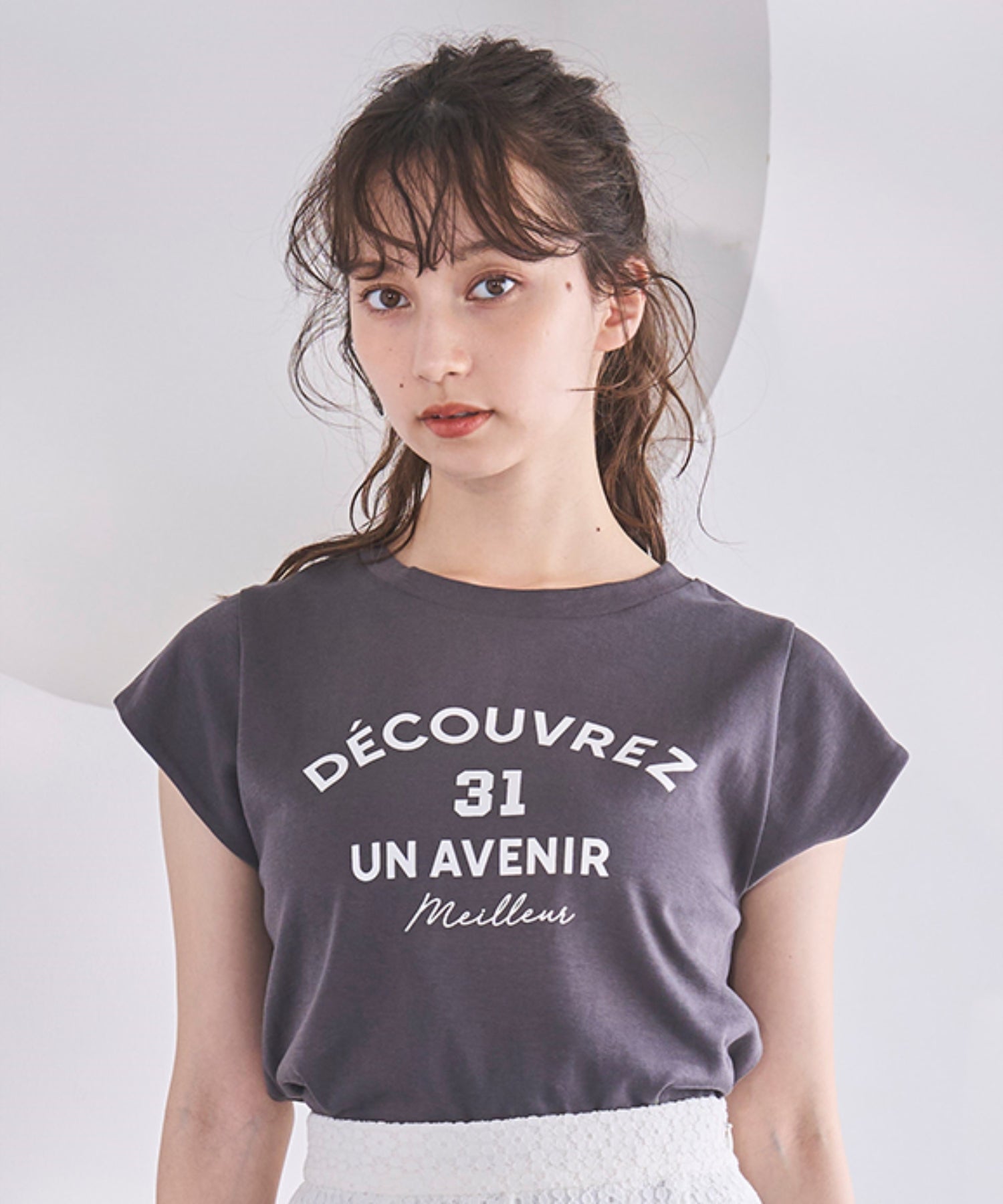 トランテアン ソン ドゥ モード 31 Sons de mode 2025春夏新作 ロゴプリントTシャツ （CH.GREY） CH.GREY