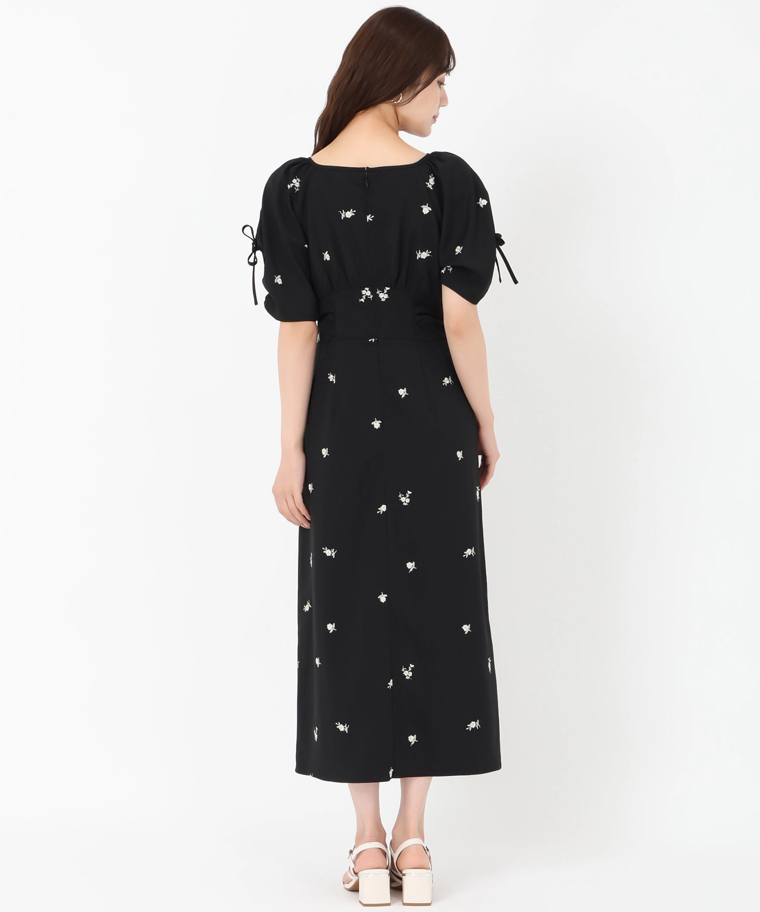 トランテアン ソン ドゥ モード 31 Sons de mode 2025春夏新作 刺繍ボリューム袖ワンピース （BLACK） BLACK