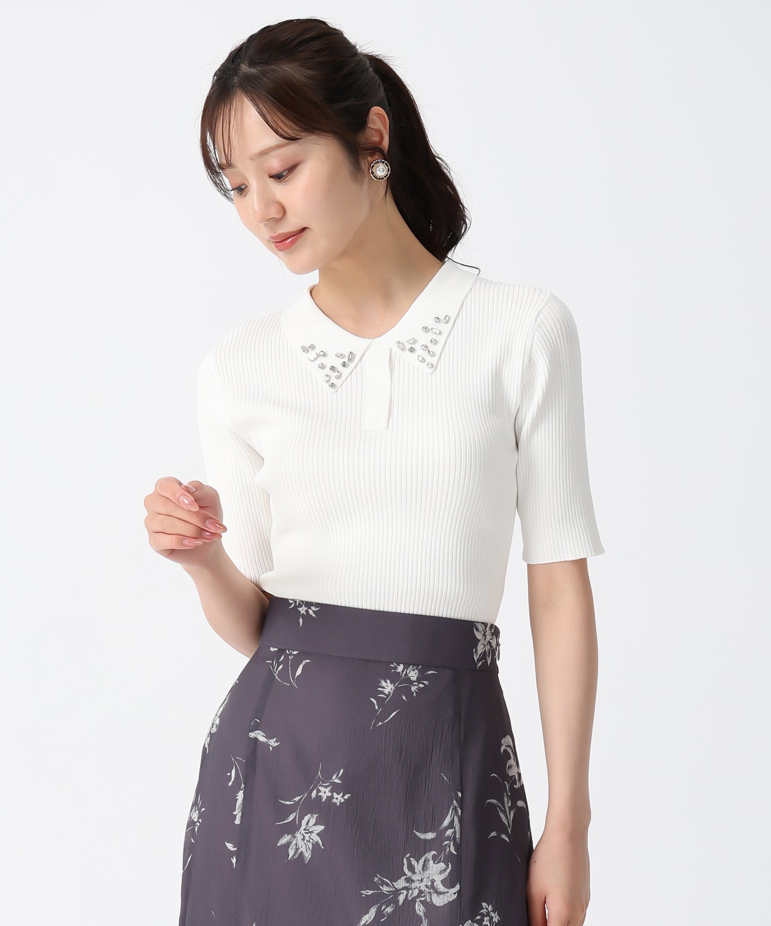 トランテアン ソン ドゥ モード 31 Sons de mode 2025秋冬新作 襟ビジュー付ポロニット （OFF-WHITE） OFF-WHITE