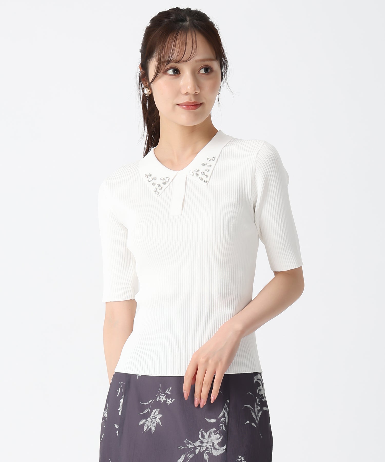 トランテアン ソン ドゥ モード 31 Sons de mode 2025秋冬新作 襟ビジュー付ポロニット （OFF-WHITE） OFF-WHITE