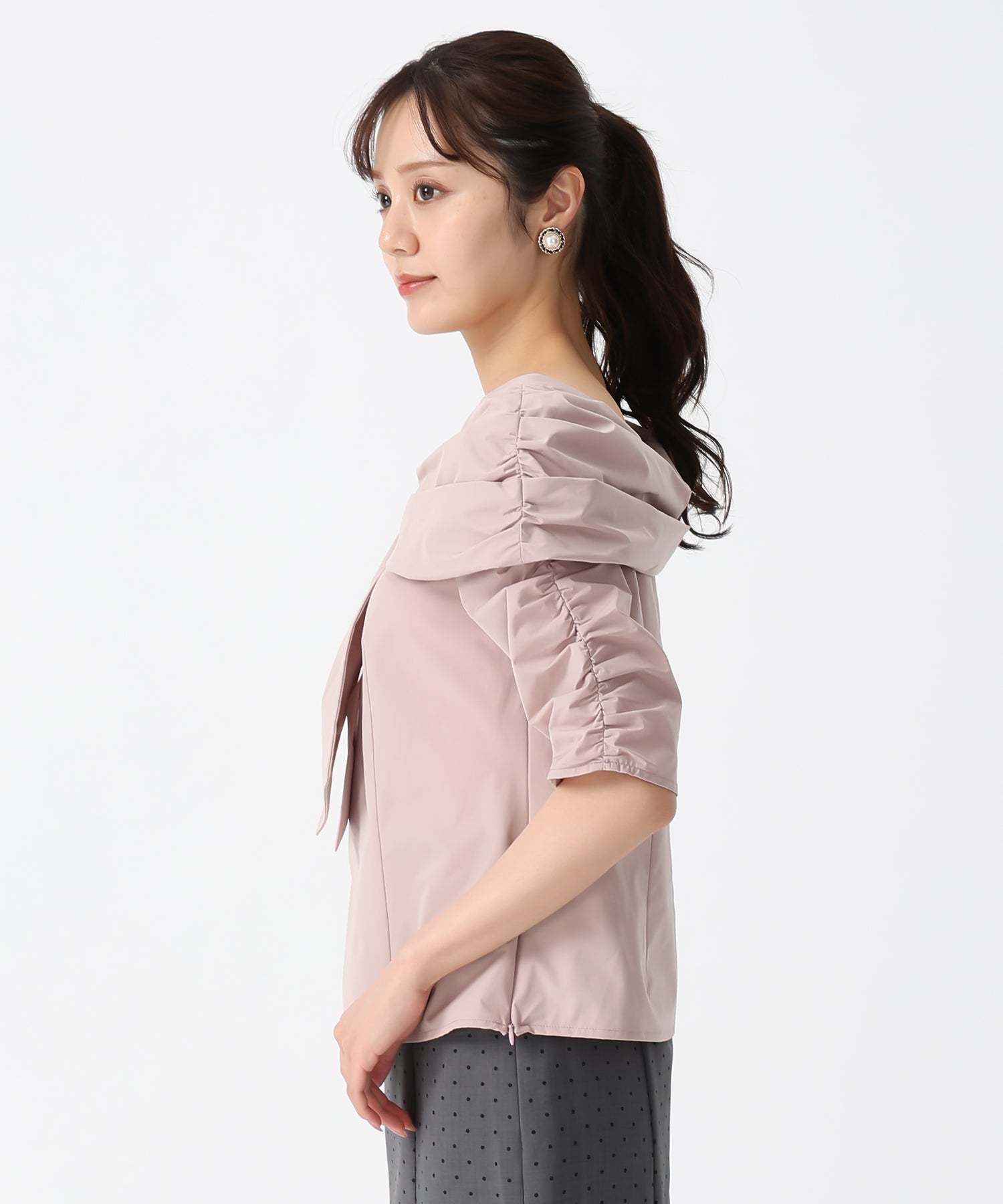 トランテアン ソン ドゥ モード 31 Sons de mode 2025秋冬新作 オフショルリボンブラウス TT538105 （BROWN） BROWN