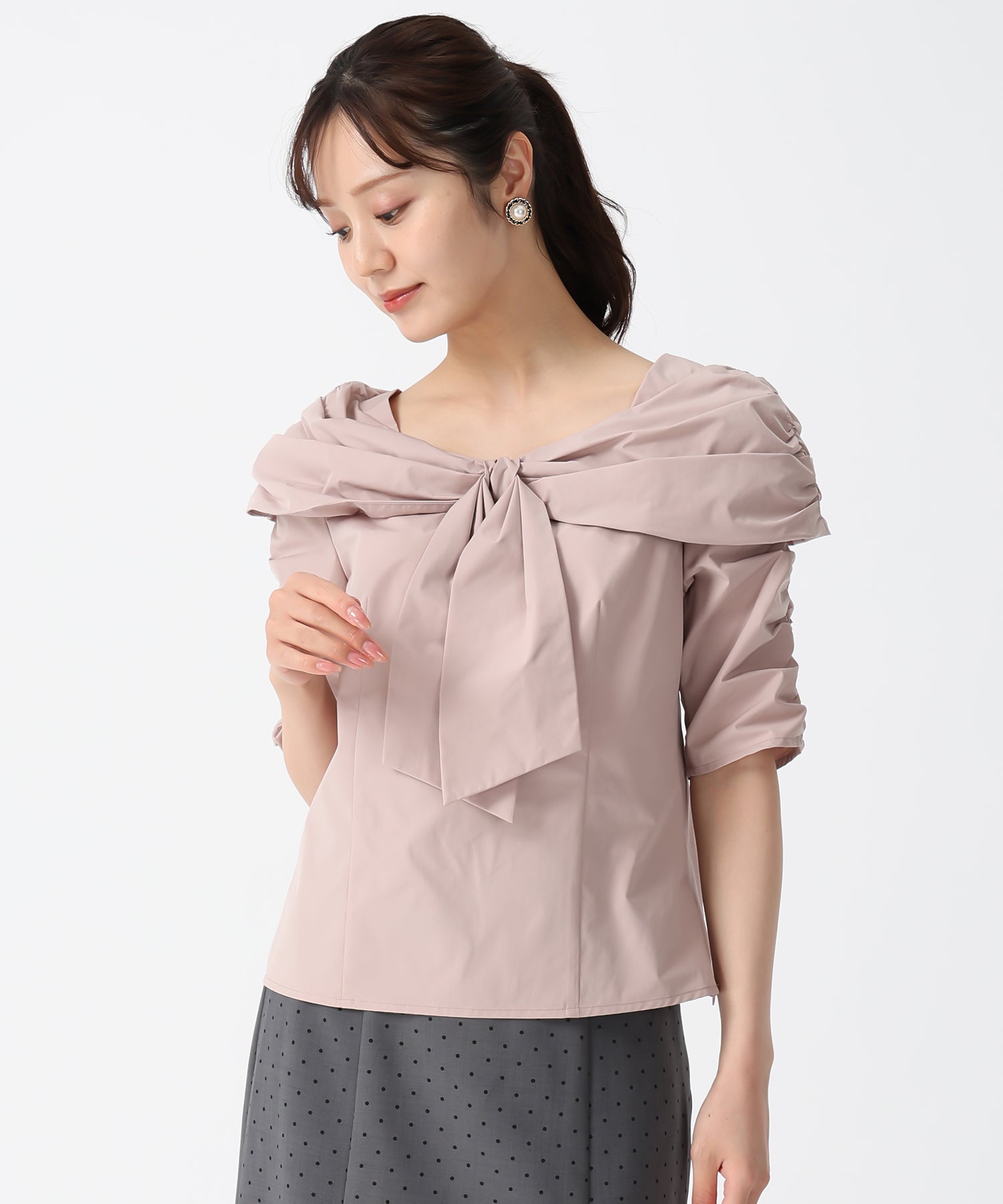 トランテアン ソン ドゥ モード 31 Sons de mode 2025秋冬新作 オフショルリボンブラウス TT538105 （BROWN） BROWN