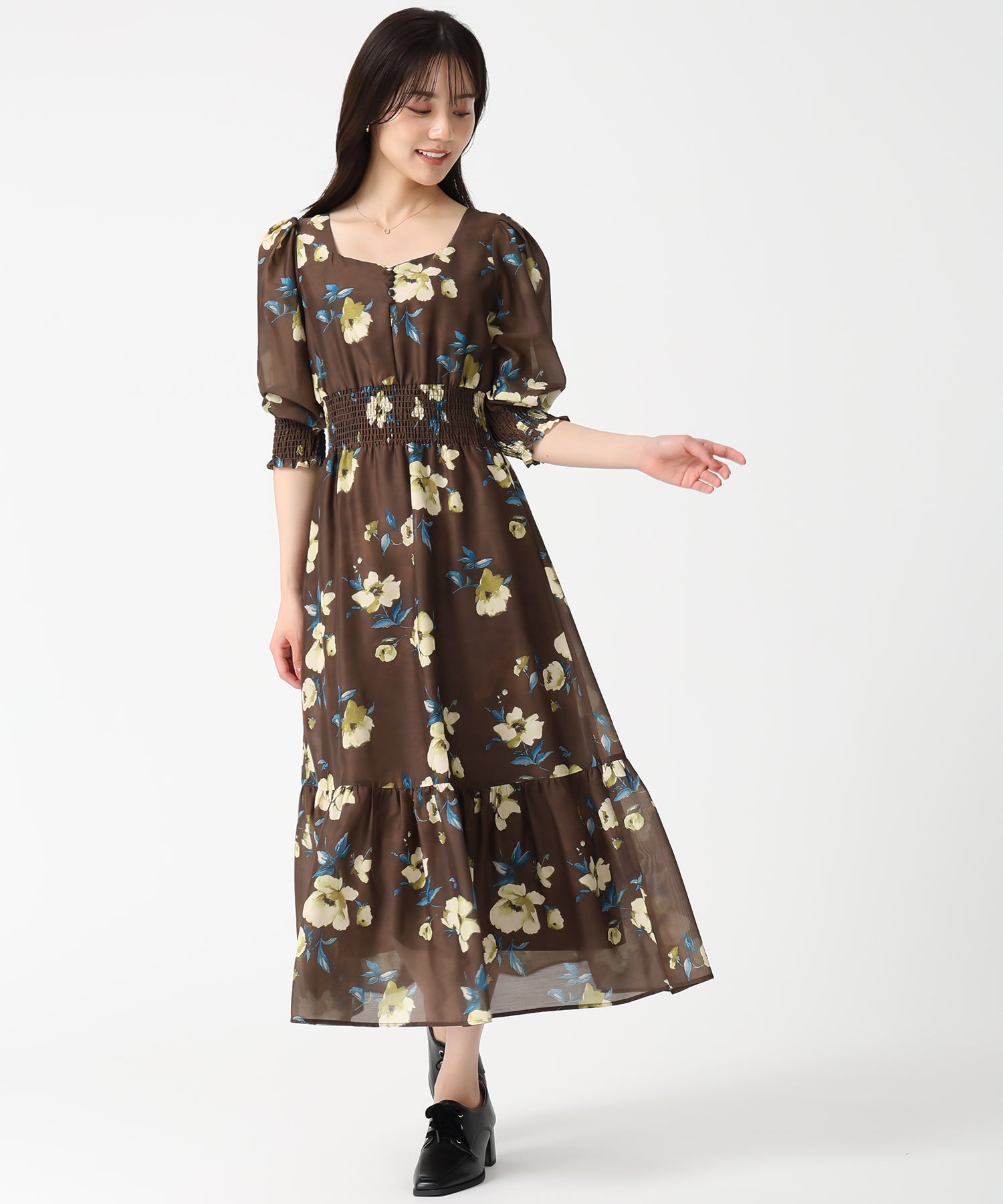 トランテアン ソン ドゥ モード 31 Sons de mode 2025秋冬新作 Vネックギャザーフラワーワンピース TT537407 （BROWN） BROWN