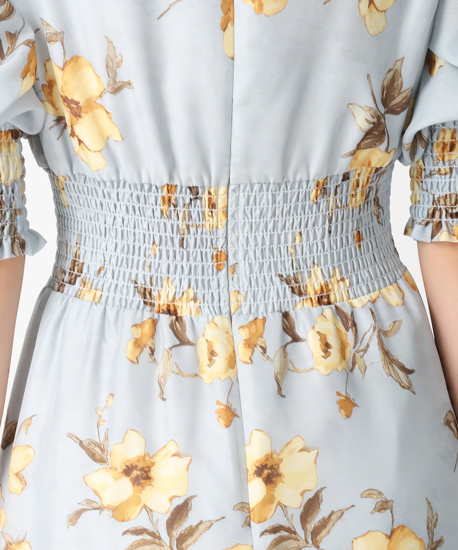 トランテアン ソン ドゥ モード 31 Sons de mode 2025秋冬新作 Vネックギャザーフラワーワンピース TT537407 （BROWN） BROWN