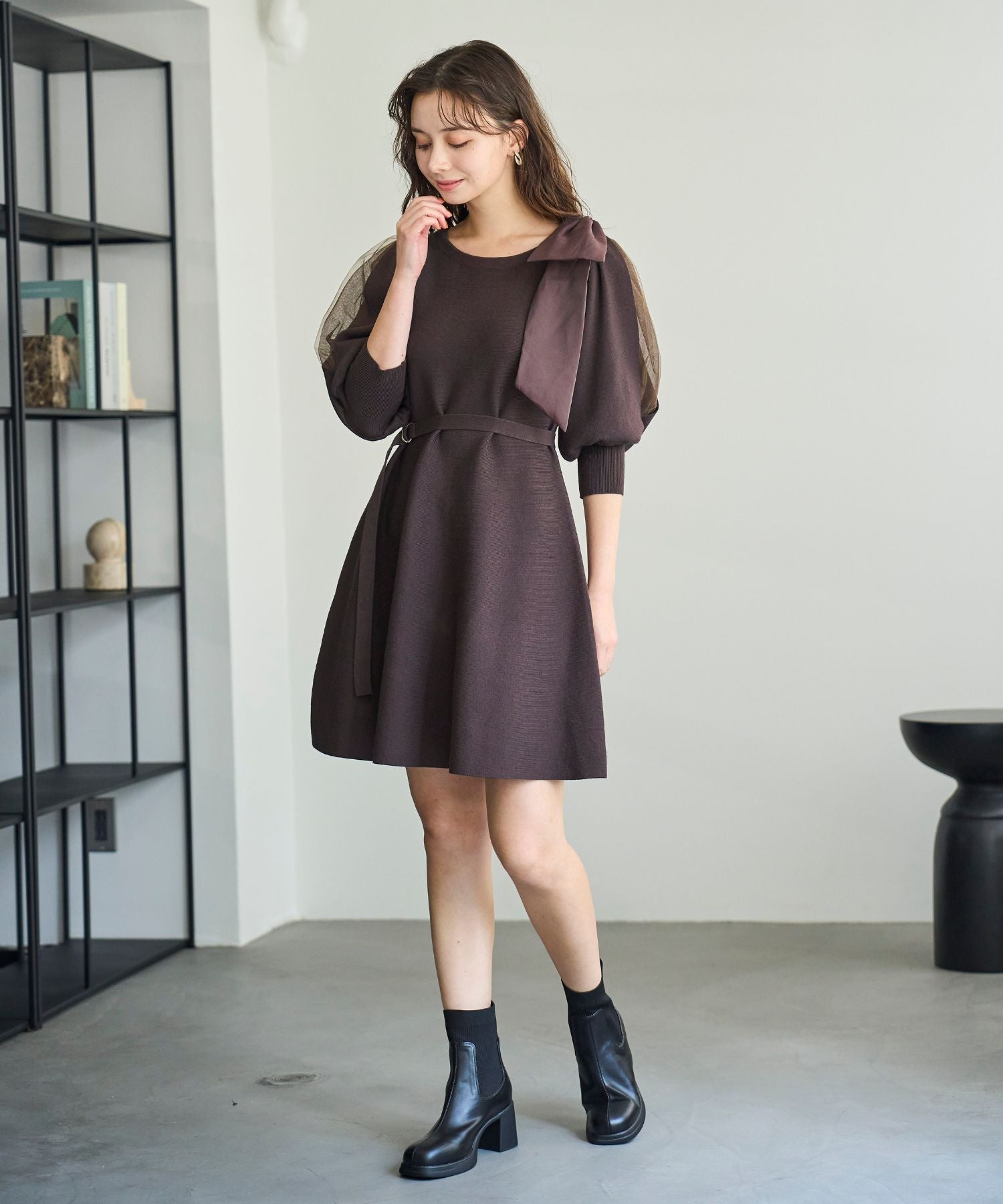 トランテアン ソン ドゥ モード 31 Sons de mode 2025秋冬新作 肩リボンミニニットワンピース TT537409 （BROWN） BROWN