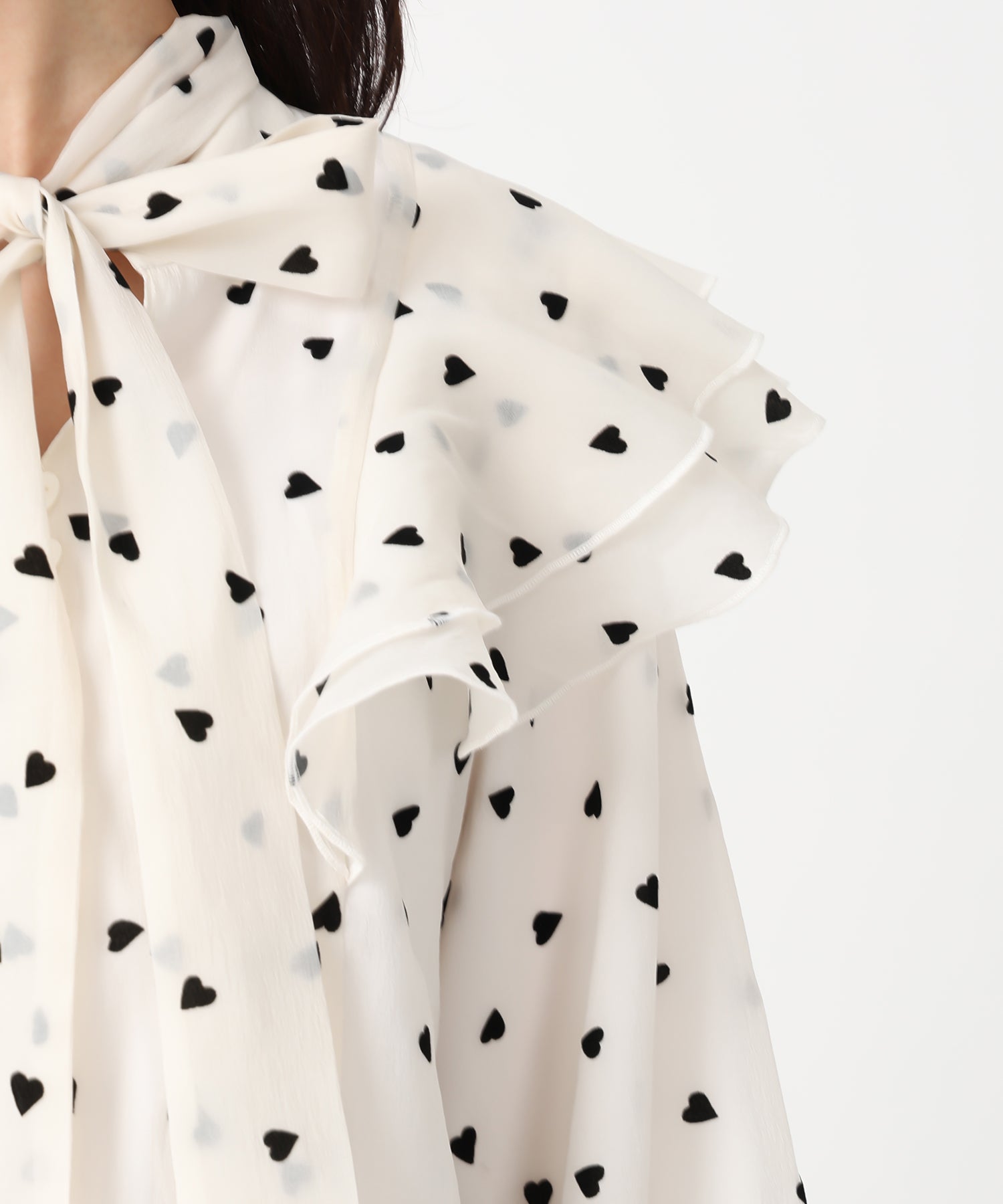 トランテアン ソン ドゥ モード 31 Sons de mode 2025秋冬新作 ハートフロッキーブラウス TT538110 （BLACK） BLACK