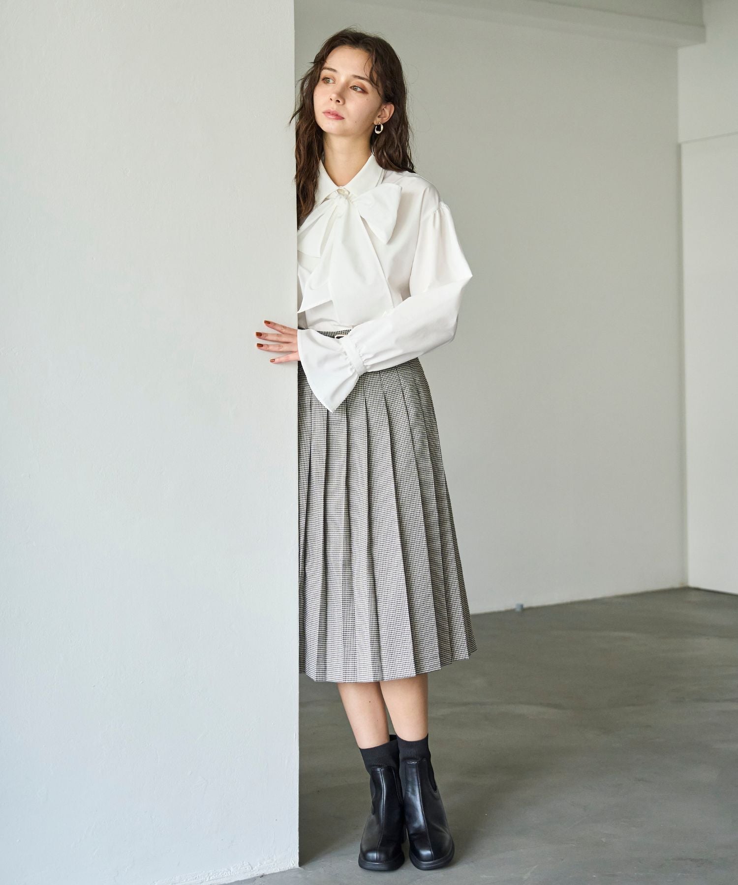 トランテアン ソン ドゥ モード 31 Sons de mode 2025秋冬新作 ボウタイリボンブラウス TT538108 （OFF-WHITE） OFF-WHITE