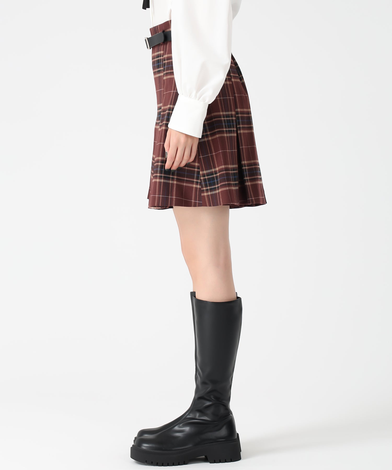 トランテアン ソン ドゥ モード 31 Sons de mode 2025秋冬新作 ベルト付きタックスカショーパン TT537306 （BEIGE） BEIGE