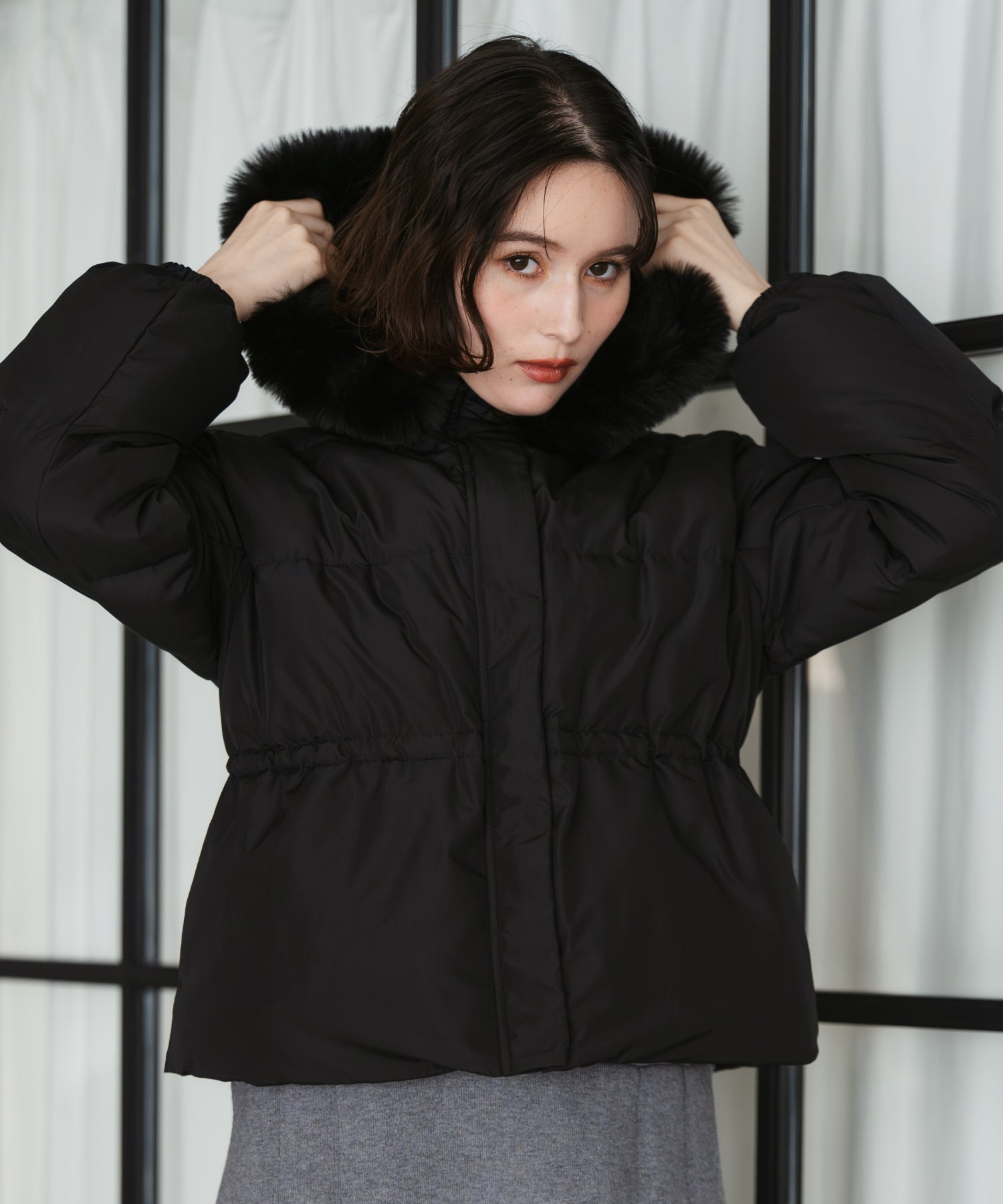 トランテアン ソン ドゥ モード 31 Sons de mode 2025秋冬新作 フードファー付ショートダウン TT548602 （BLACK） BLACK