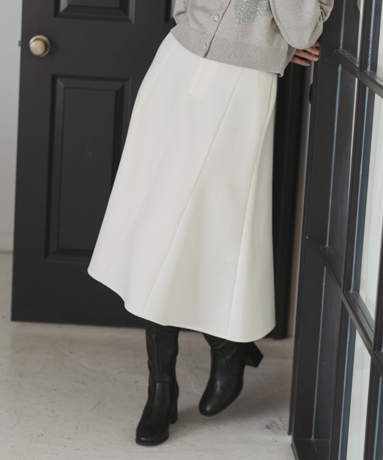 トランテアン ソン ドゥ モード 31 Sons de mode 2025秋冬新作 ベルト付きミディフレアスカート TT547209 （OFF-WHITE） OFF-WHITE