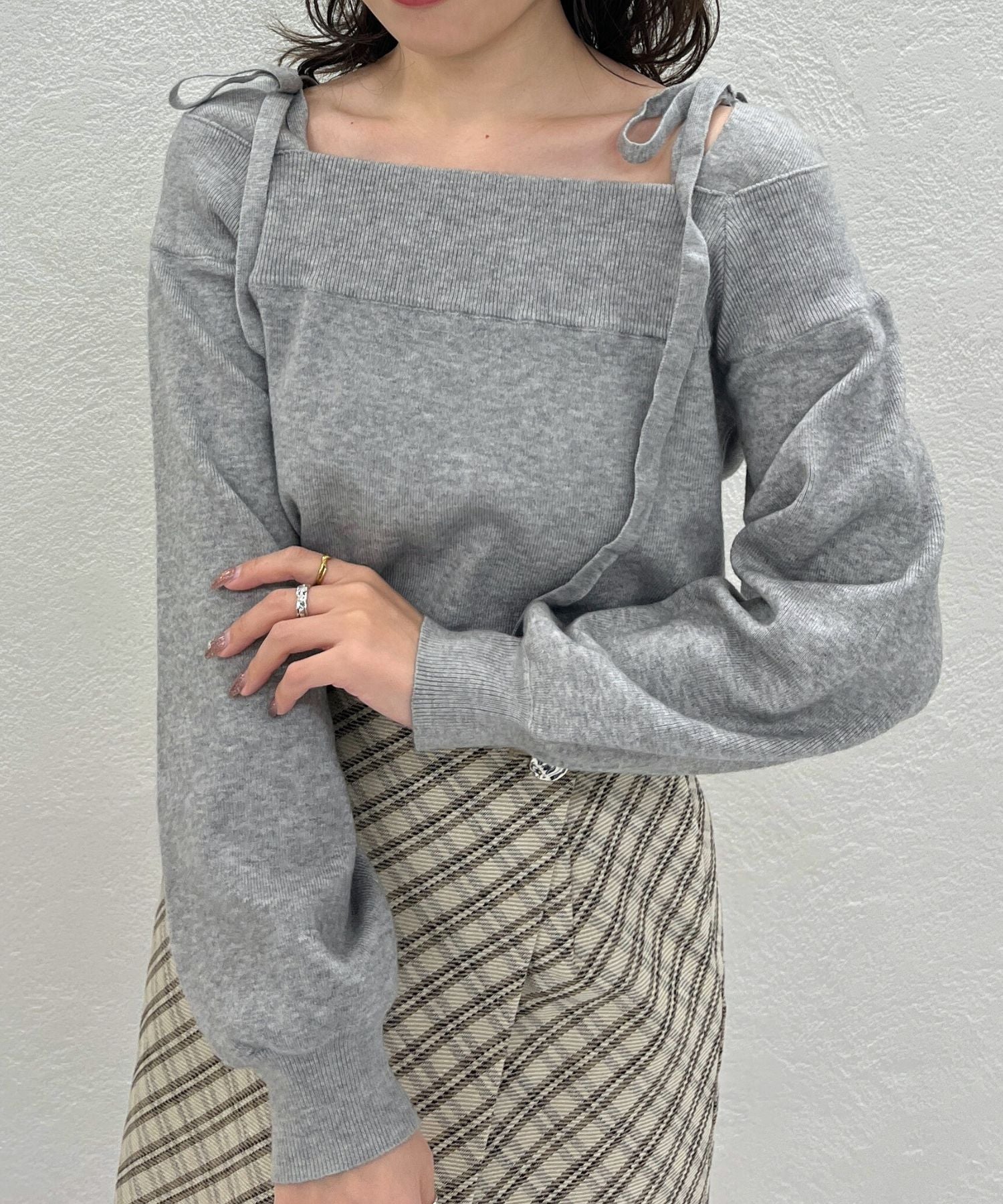 トランテアン ソン ドゥ モード 31 Sons de mode 2025秋冬新作 レースオフショルダーニット TT548314 （GREY） GREY