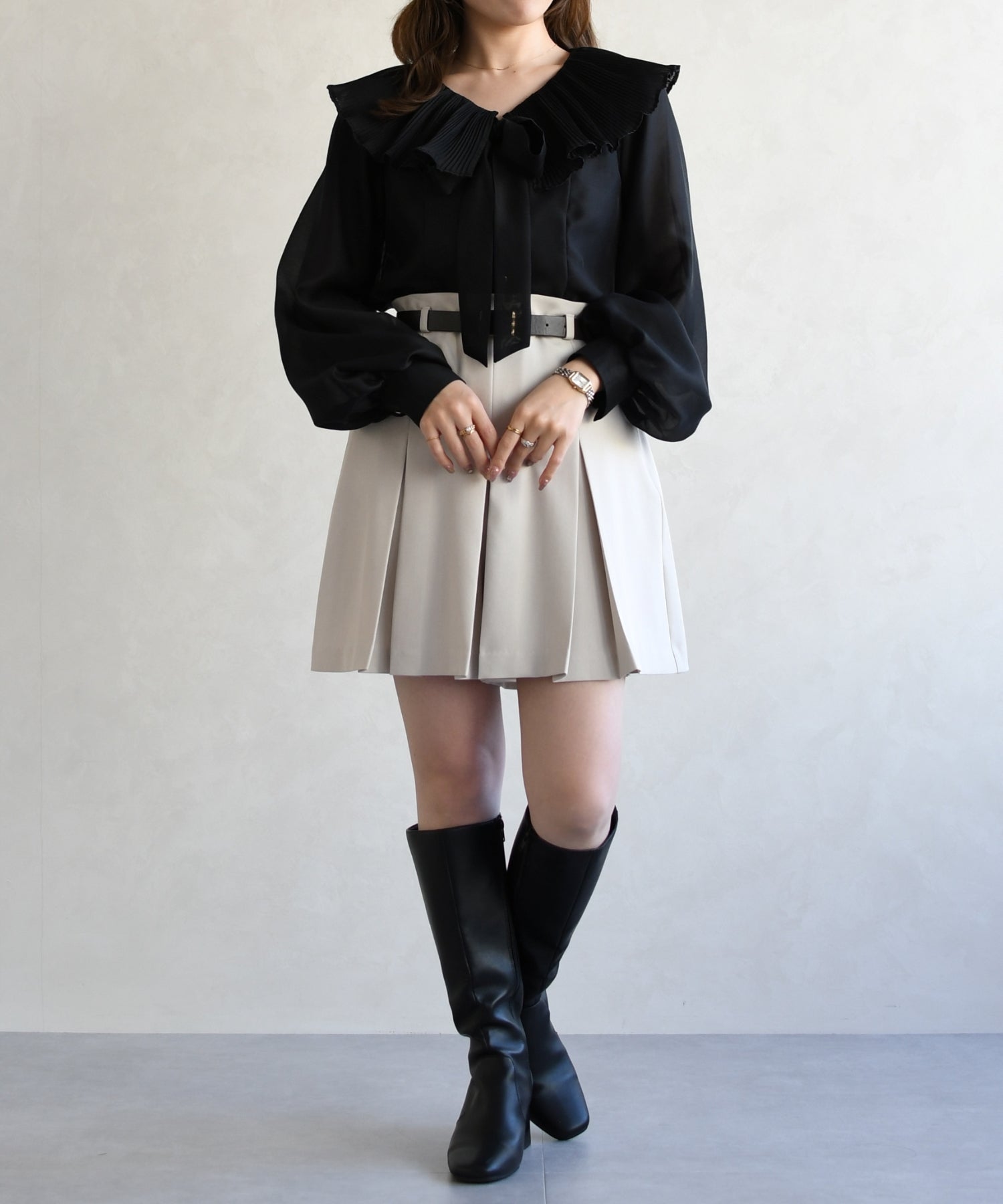 トランテアン ソン ドゥ モード 31 Sons de mode 2026春夏新作 襟プリーツシアーブラウス TT618101 （BLACK） BLACK