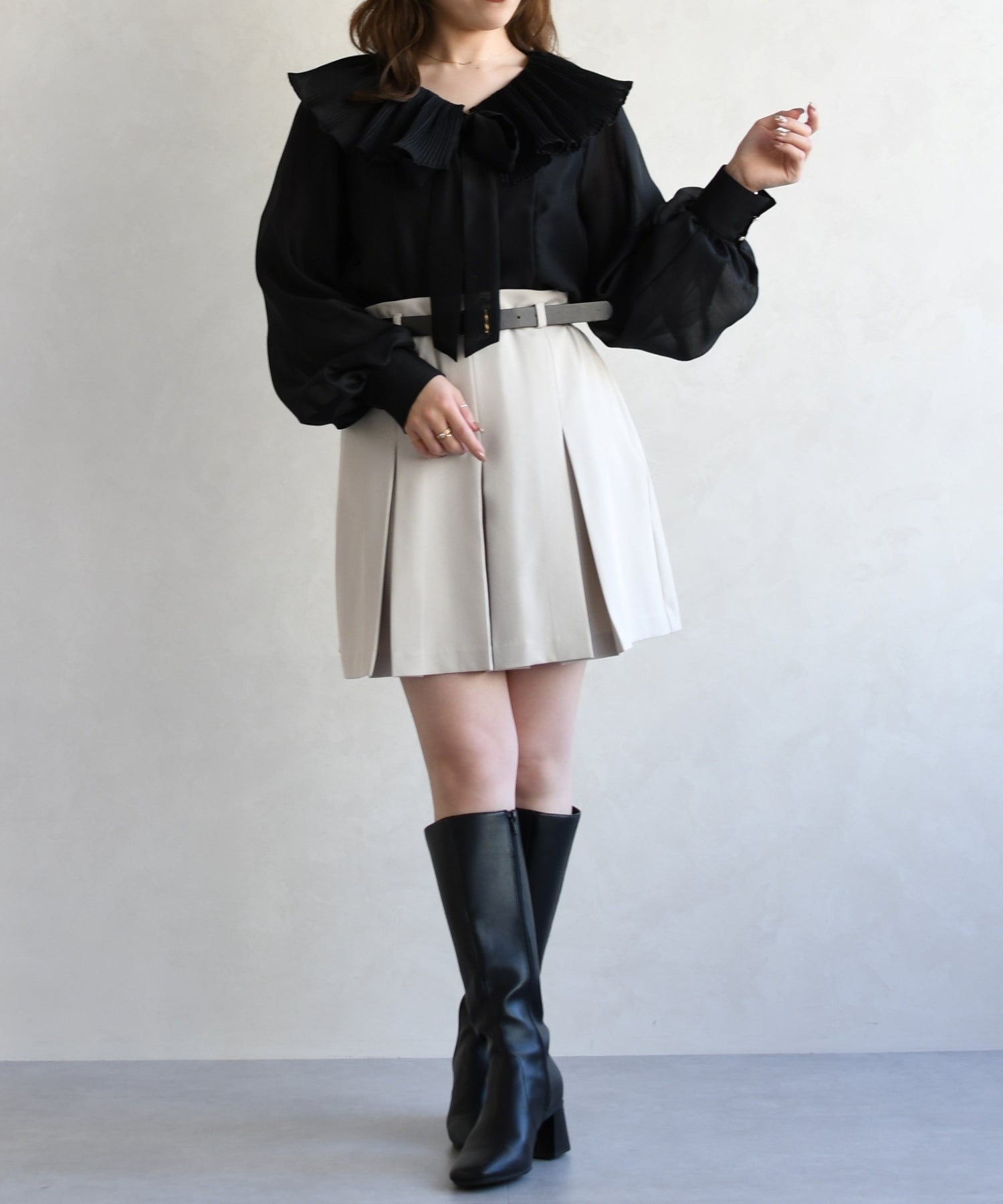 トランテアン ソン ドゥ モード 31 Sons de mode 2026春夏新作 襟プリーツシアーブラウス TT618101 （BLACK） BLACK