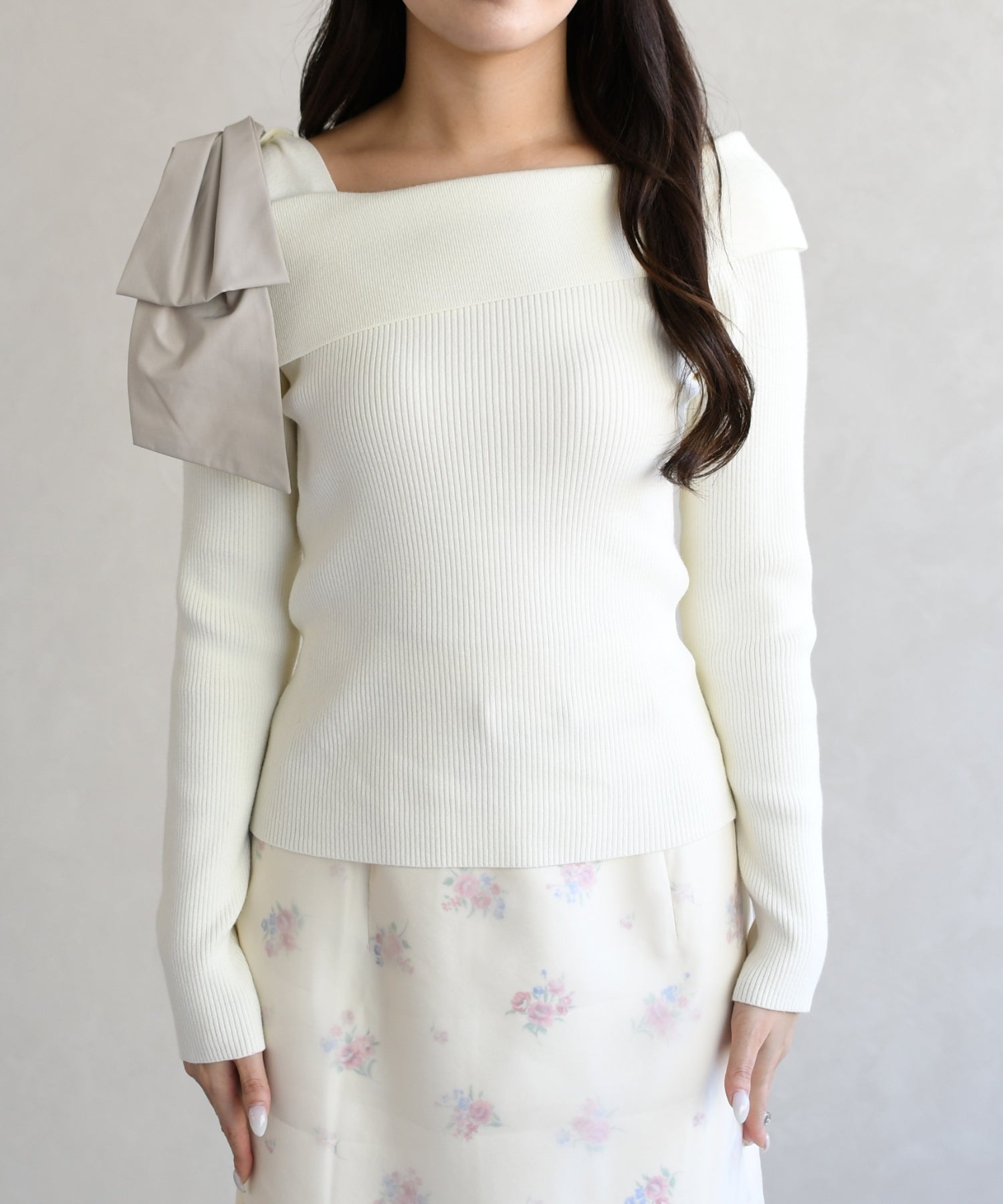 トランテアン ソン ドゥ モード 31 Sons de mode 2026春夏新作 アシメリボンニットプルオーバー TT618301 （OFF-WHITE） OFF-WHITE