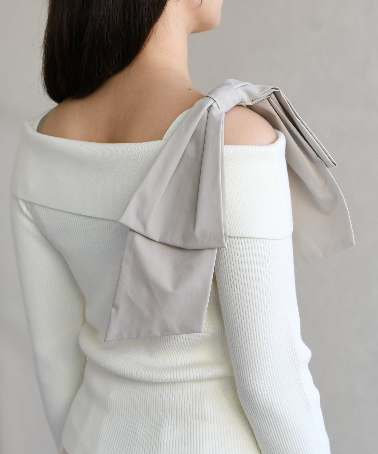 トランテアン ソン ドゥ モード 31 Sons de mode 2026春夏新作 アシメリボンニットプルオーバー TT618301 （OFF-WHITE） OFF-WHITE