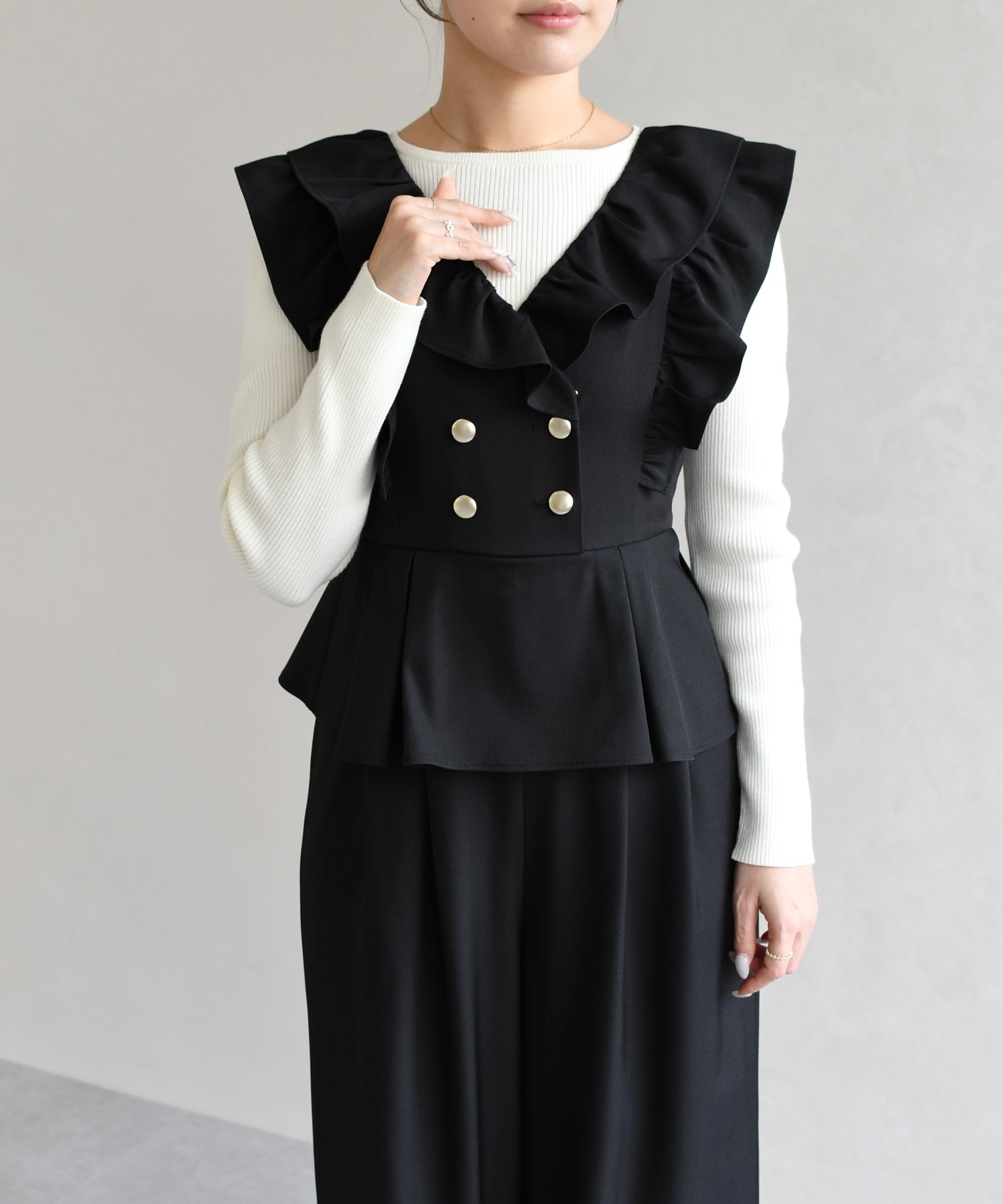 トランテアン ソン ドゥ モード 31 Sons de mode 2026春夏新作 フリルコンビネゾン TT617401 （BLACK） BLACK